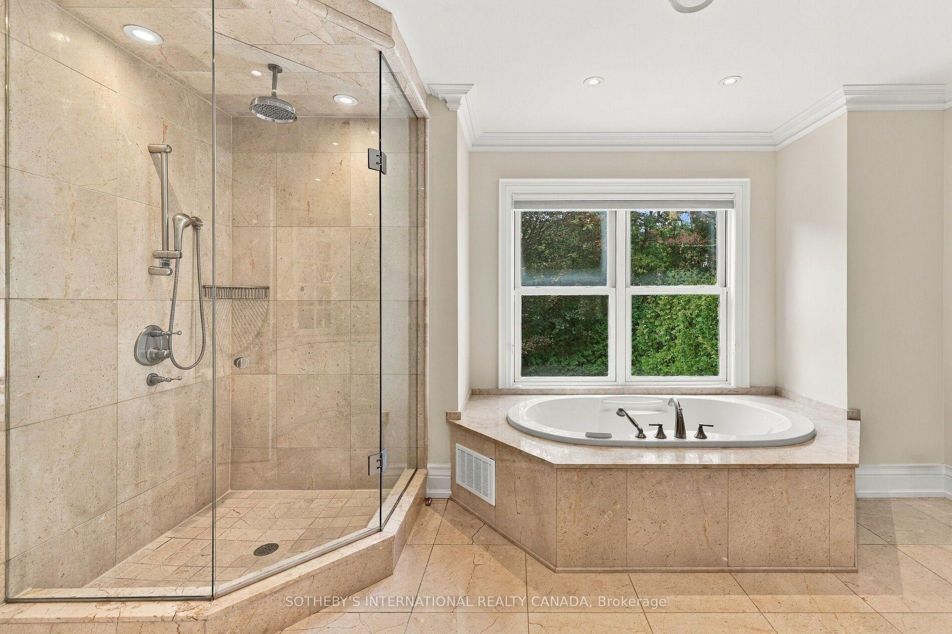 Photo 24 of 230 Hillhurst Boulevard, Toronto, Bedford Park-Nortown — HOMEH