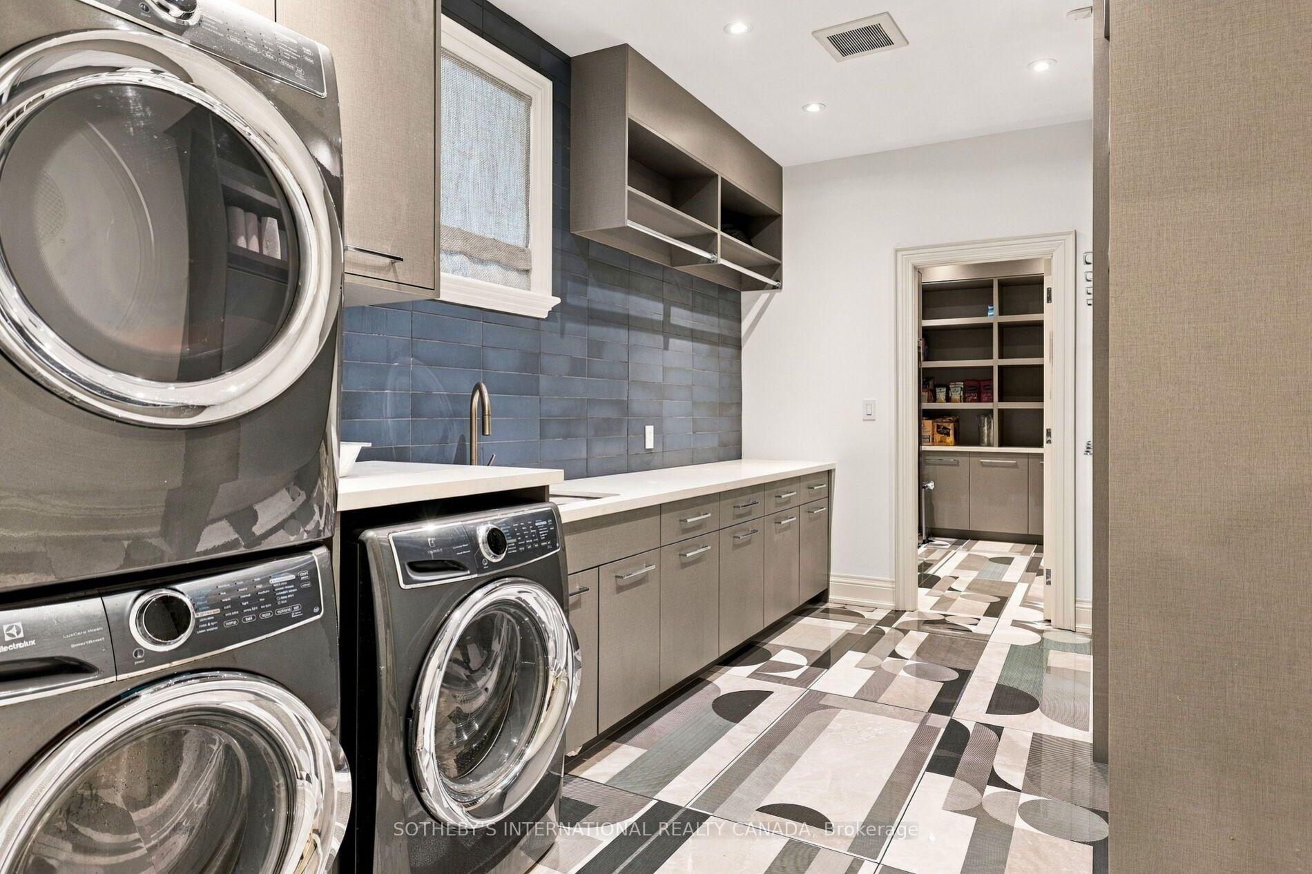 Photo 32 of 230 Hillhurst Boulevard, Toronto, Bedford Park-Nortown — HOMEH