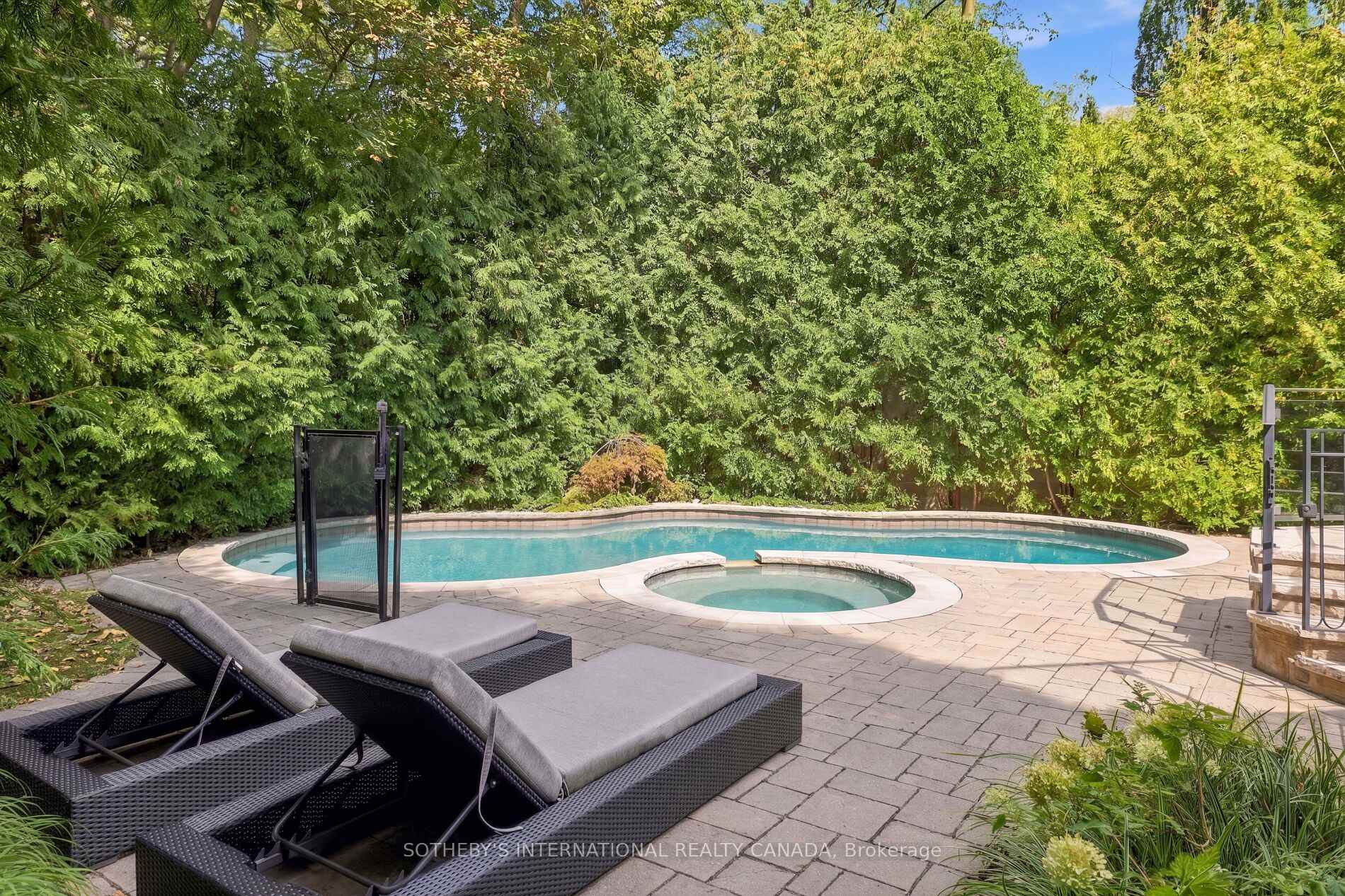 Photo 36 of 230 Hillhurst Boulevard, Toronto, Bedford Park-Nortown — HOMEH