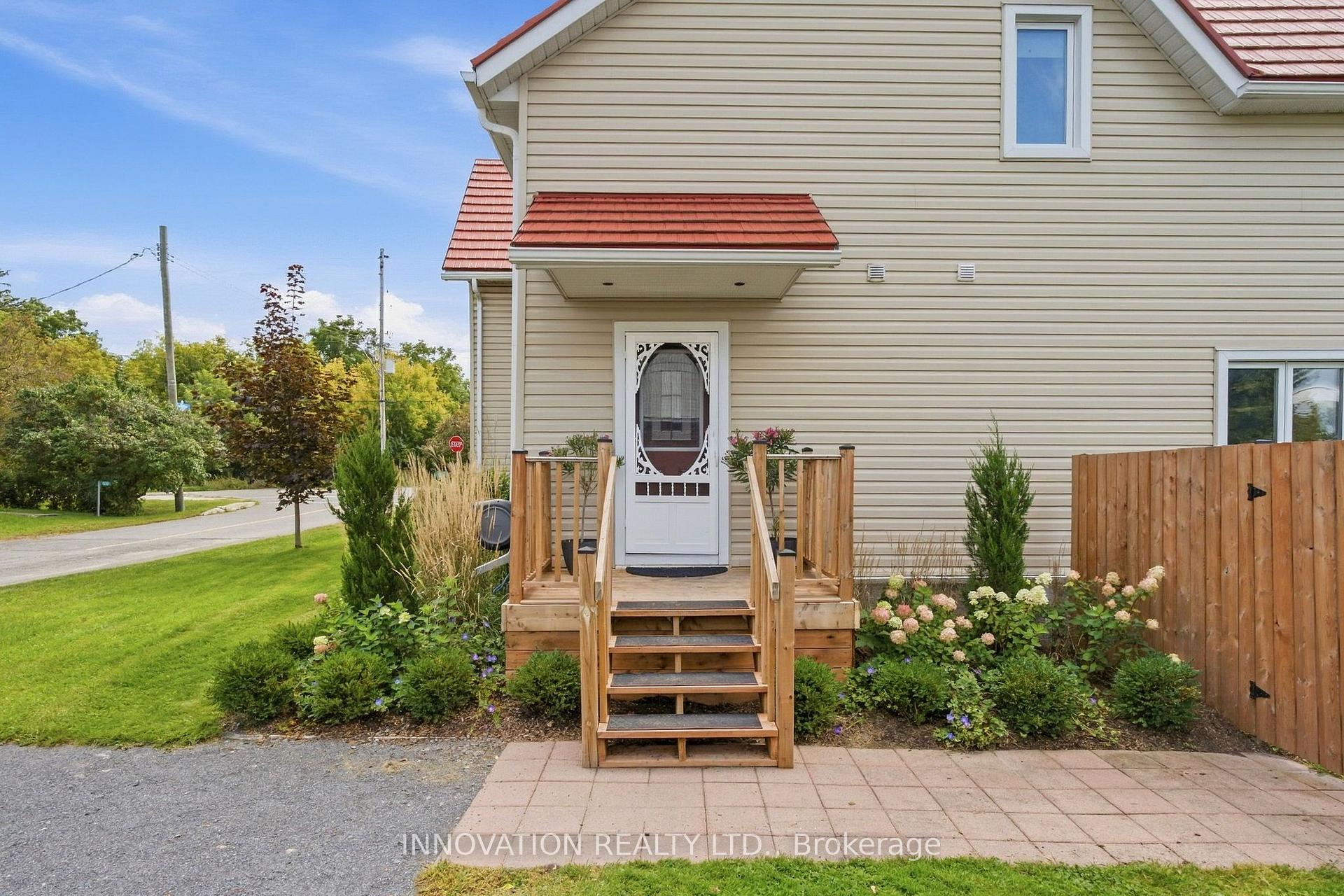 Photo 4 of 101 Mary Street, Ottawa, Kinburn — HOMEH