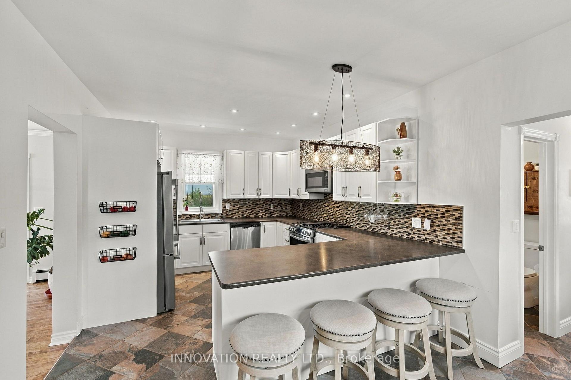 Photo 17 of 101 Mary Street, Ottawa, Kinburn — HOMEH