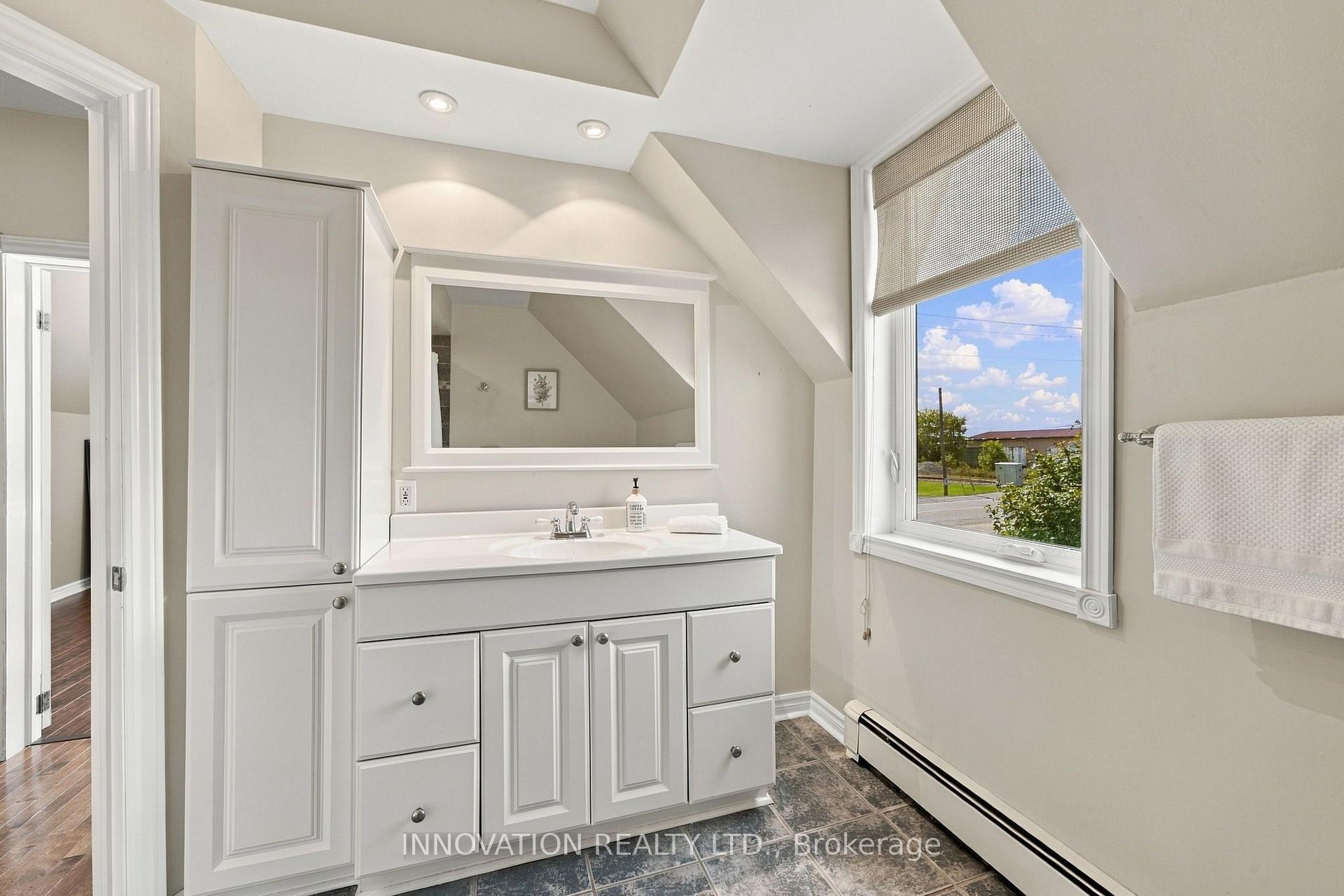 Photo 25 of 101 Mary Street, Ottawa, Kinburn — HOMEH