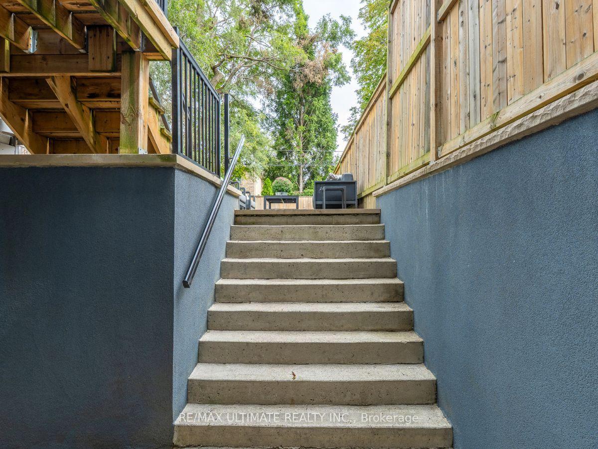 Photo 36 of 83 Rumsey Road, Toronto, Leaside — HOMEH