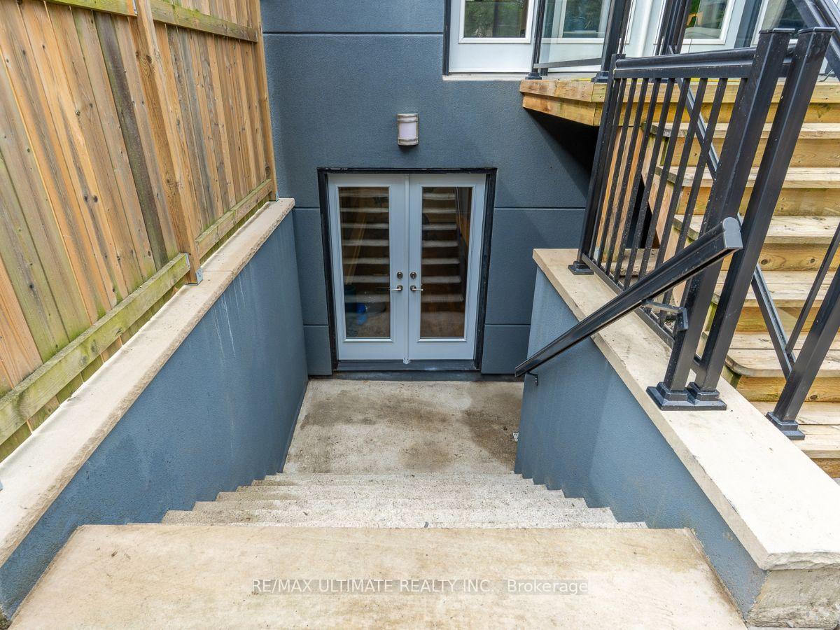 Photo 37 of 83 Rumsey Road, Toronto, Leaside — HOMEH