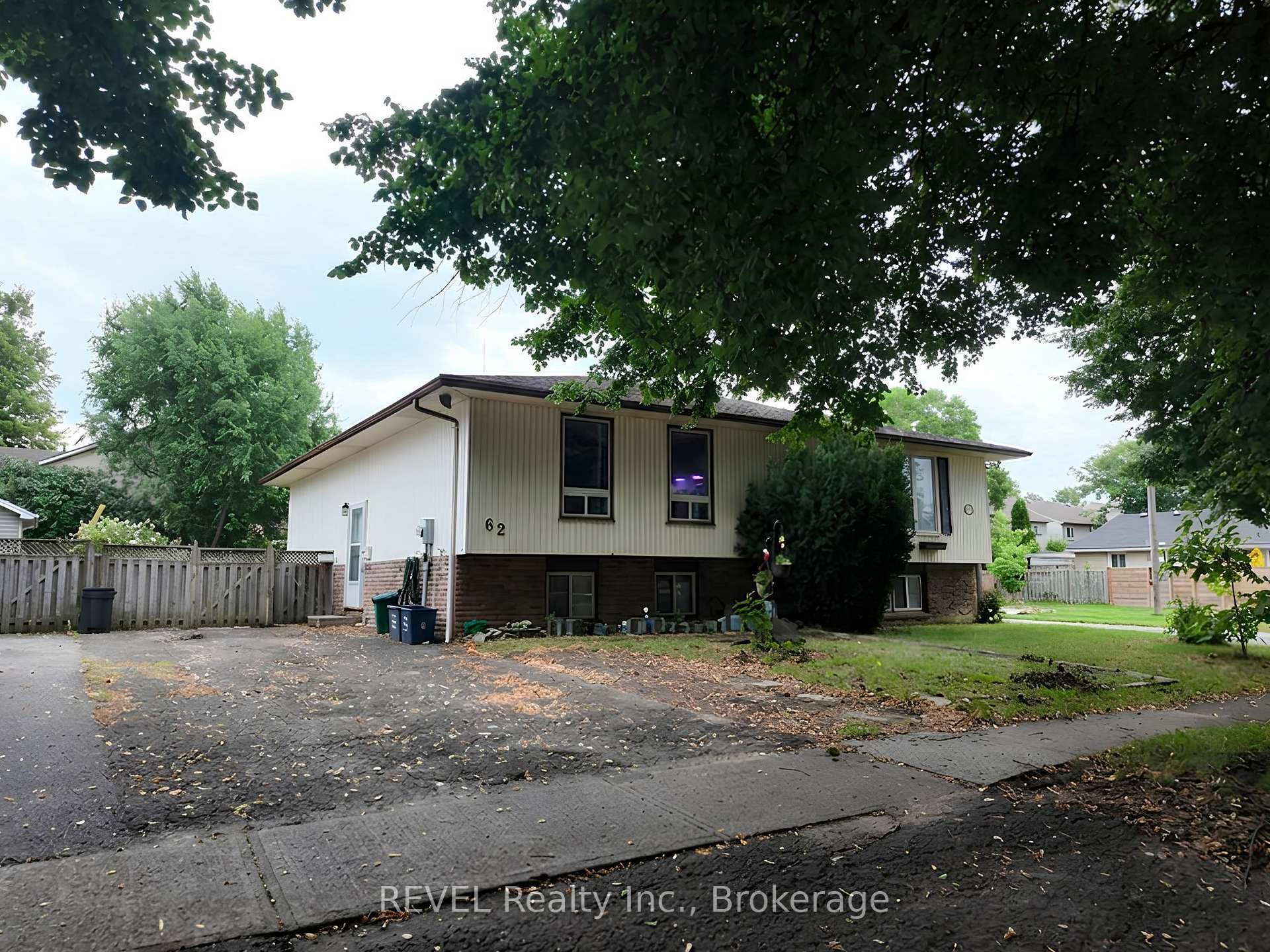 Photo 1 of Unit Main, 62 Elma Street E, St. Catharines, Lakeport — HOMEH