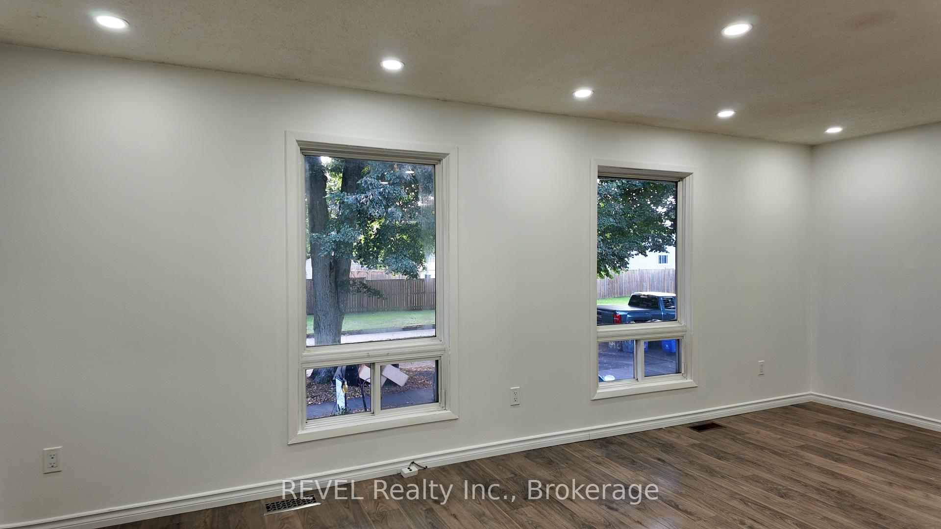 Photo 6 of Unit Main, 62 Elma Street E, St. Catharines, Lakeport — HOMEH