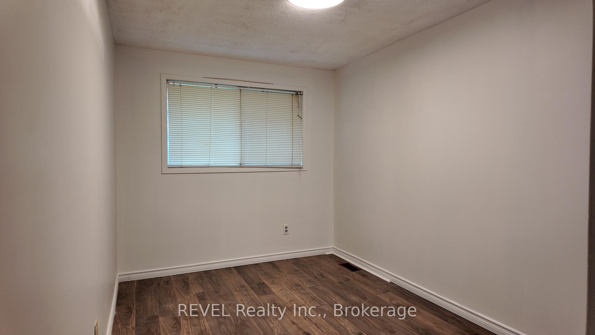 Photo 10 of Unit Main, 62 Elma Street E, St. Catharines, Lakeport — HOMEH
