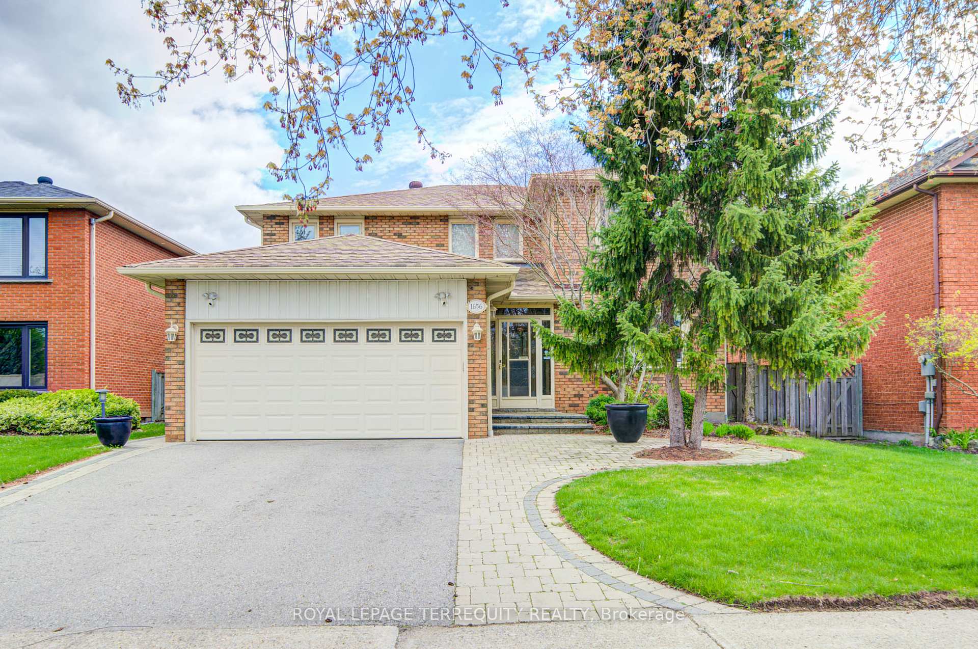 Photo 2 of 1656 Carrington Road, Mississauga, East Credit — HOMEH