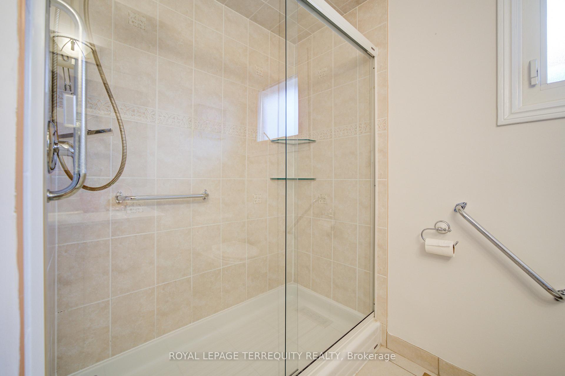 Photo 17 of 1656 Carrington Road, Mississauga, East Credit — HOMEH