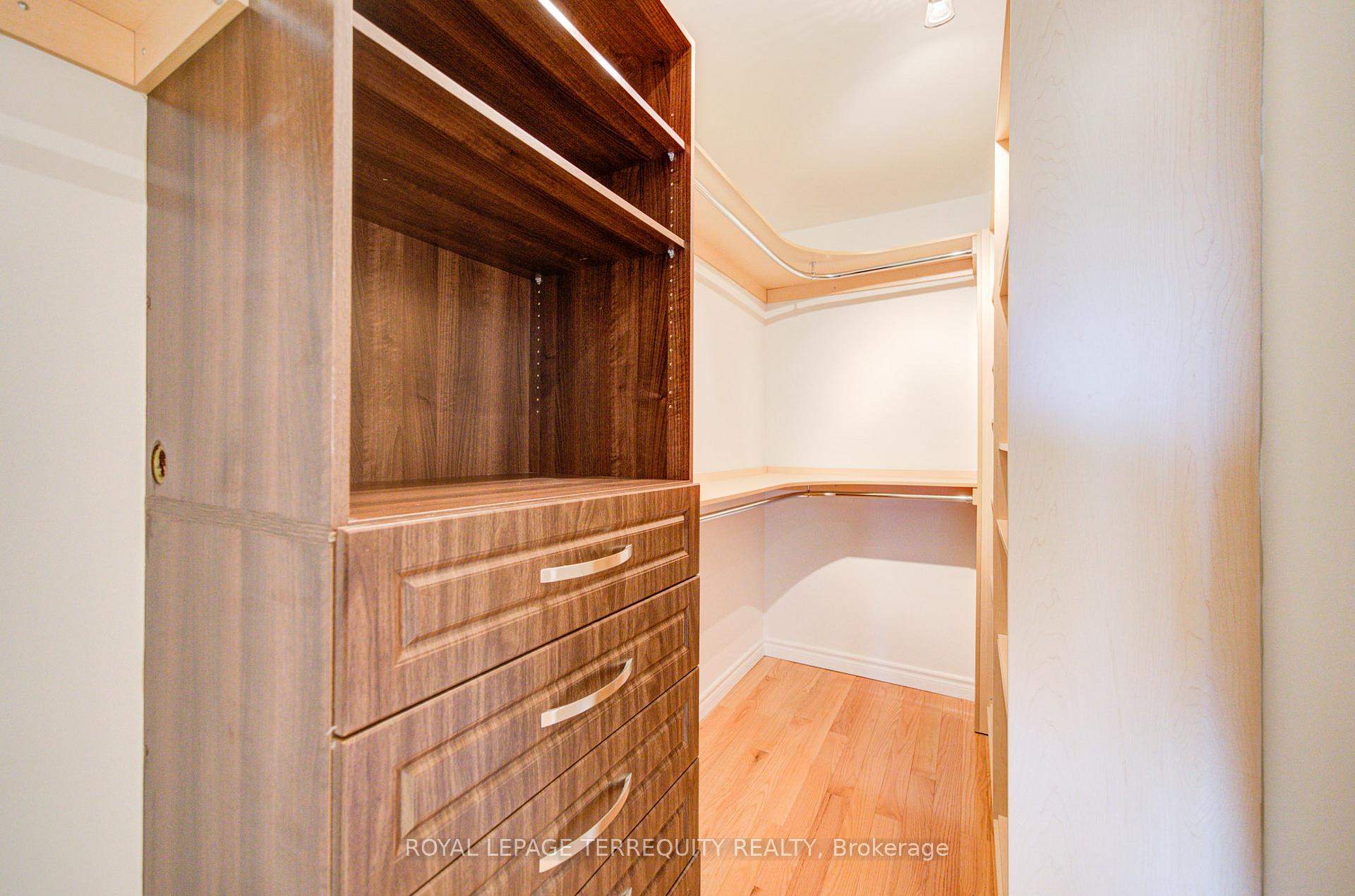 Photo 24 of 1656 Carrington Road, Mississauga, East Credit — HOMEH