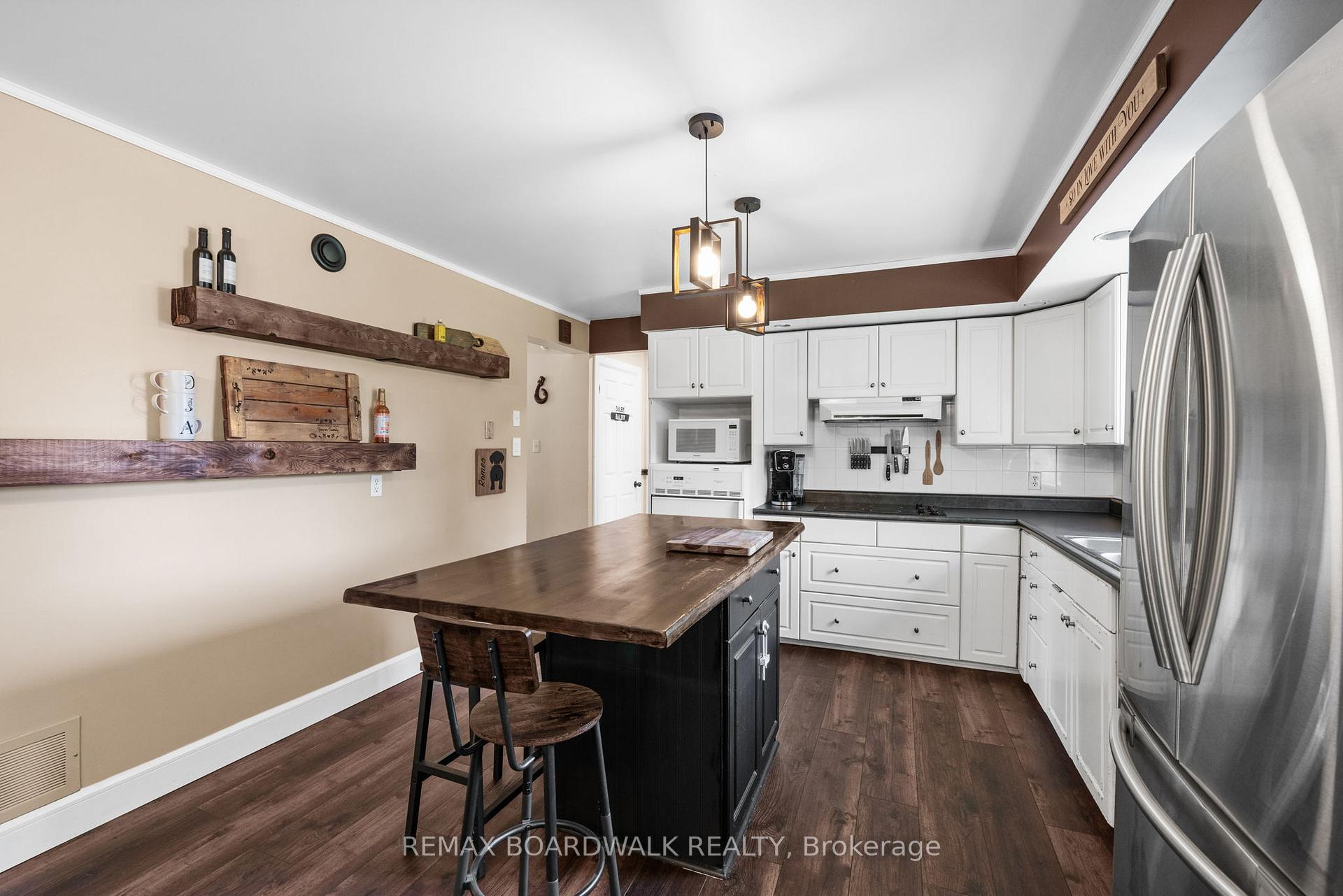 Photo 11 of 18 Berg Crescent, North Grenville, Kemptville — HOMEH