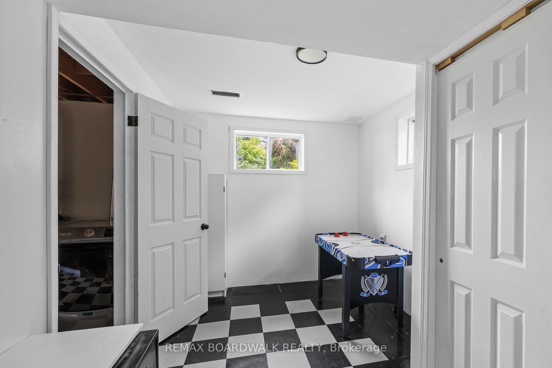 Photo 40 of 18 Berg Crescent, North Grenville, Kemptville — HOMEH