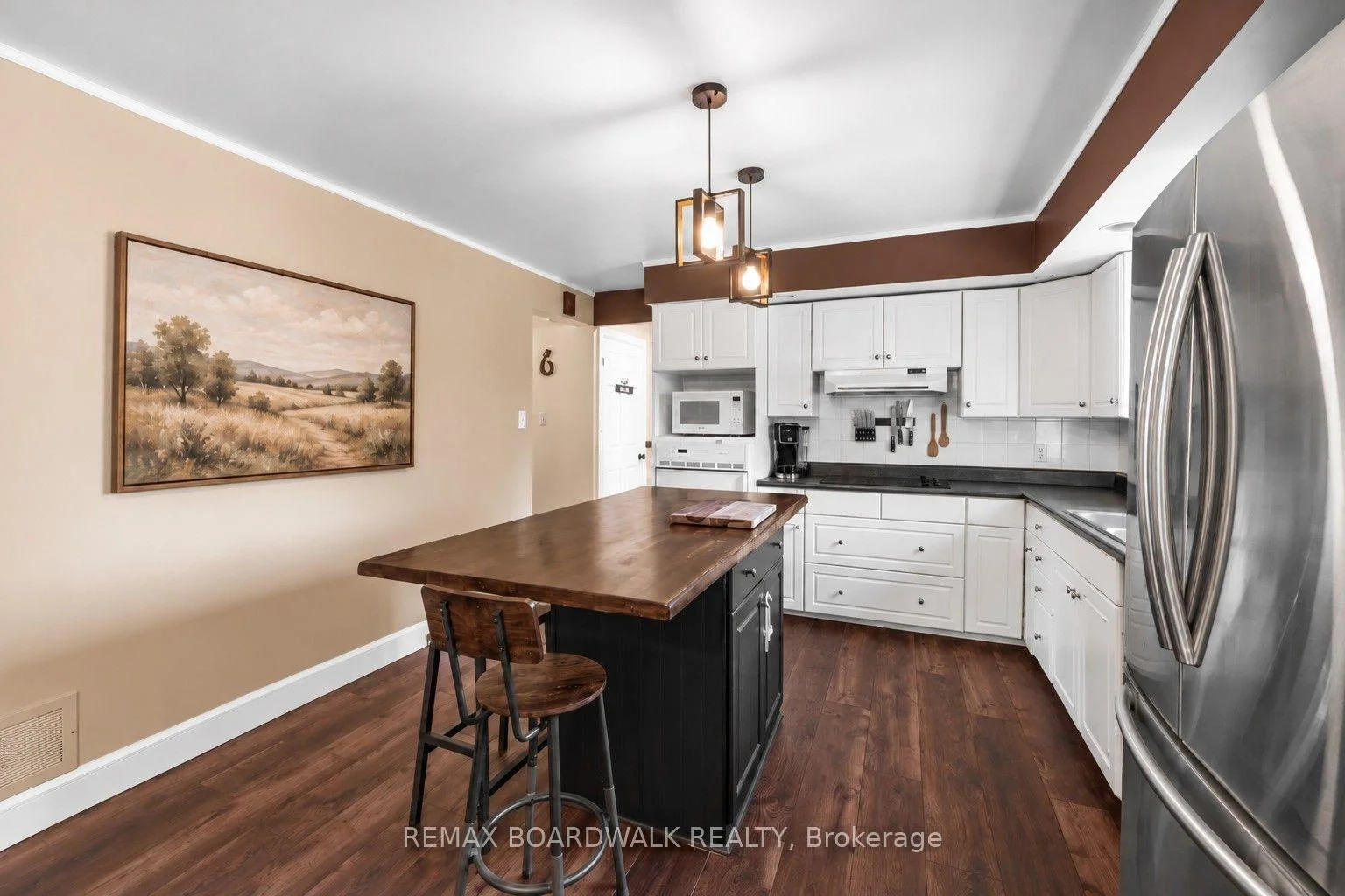Photo 10 of 18 Berg Crescent, North Grenville, Kemptville — HOMEH