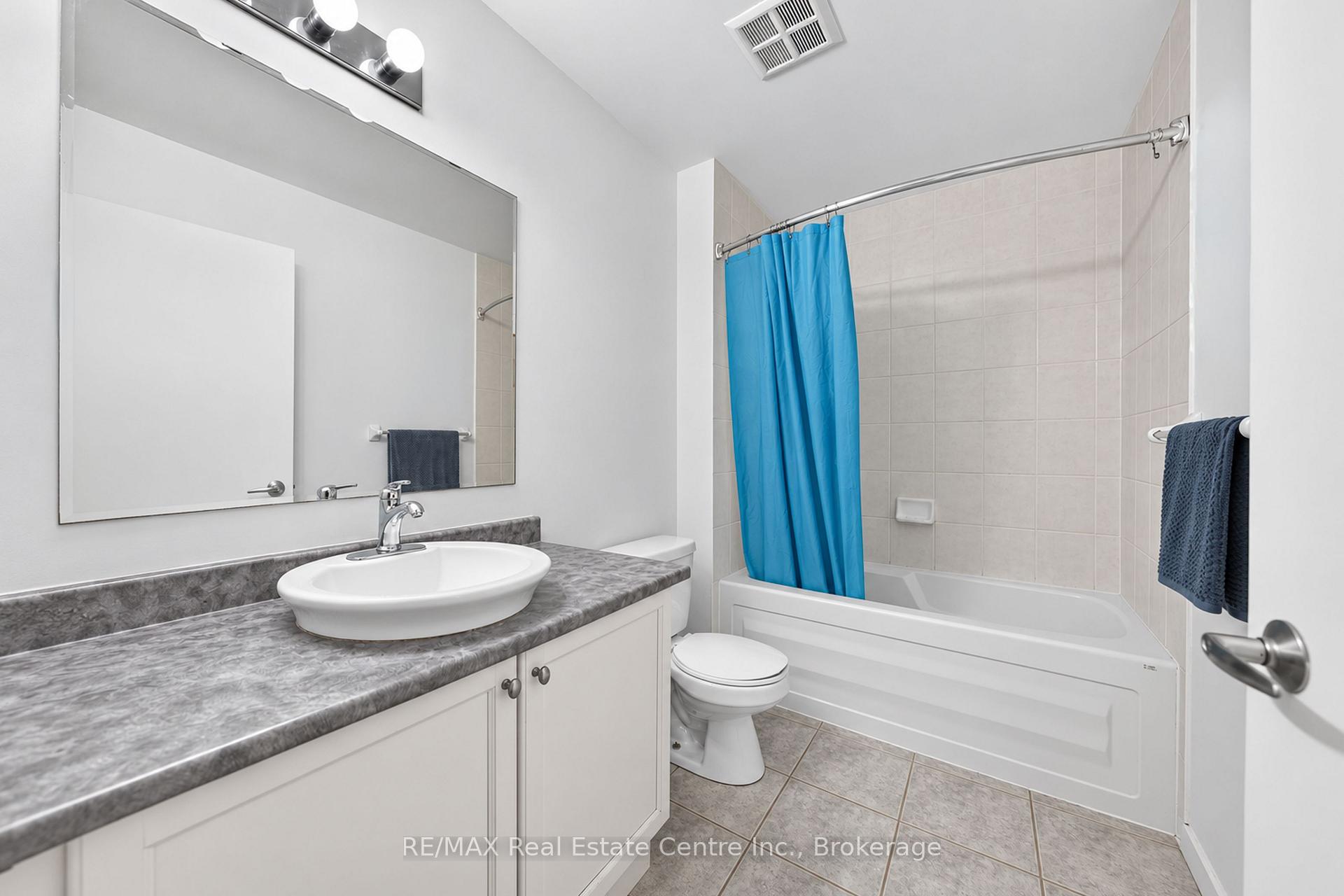Photo 16 of Unit 314, 410 King Street W, Kitchener, City Commercial Core — HOMEH