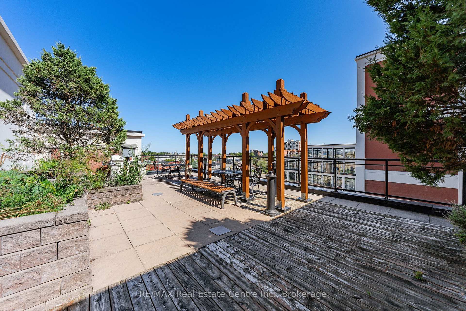 Photo 19 of Unit 314, 410 King Street W, Kitchener, City Commercial Core — HOMEH