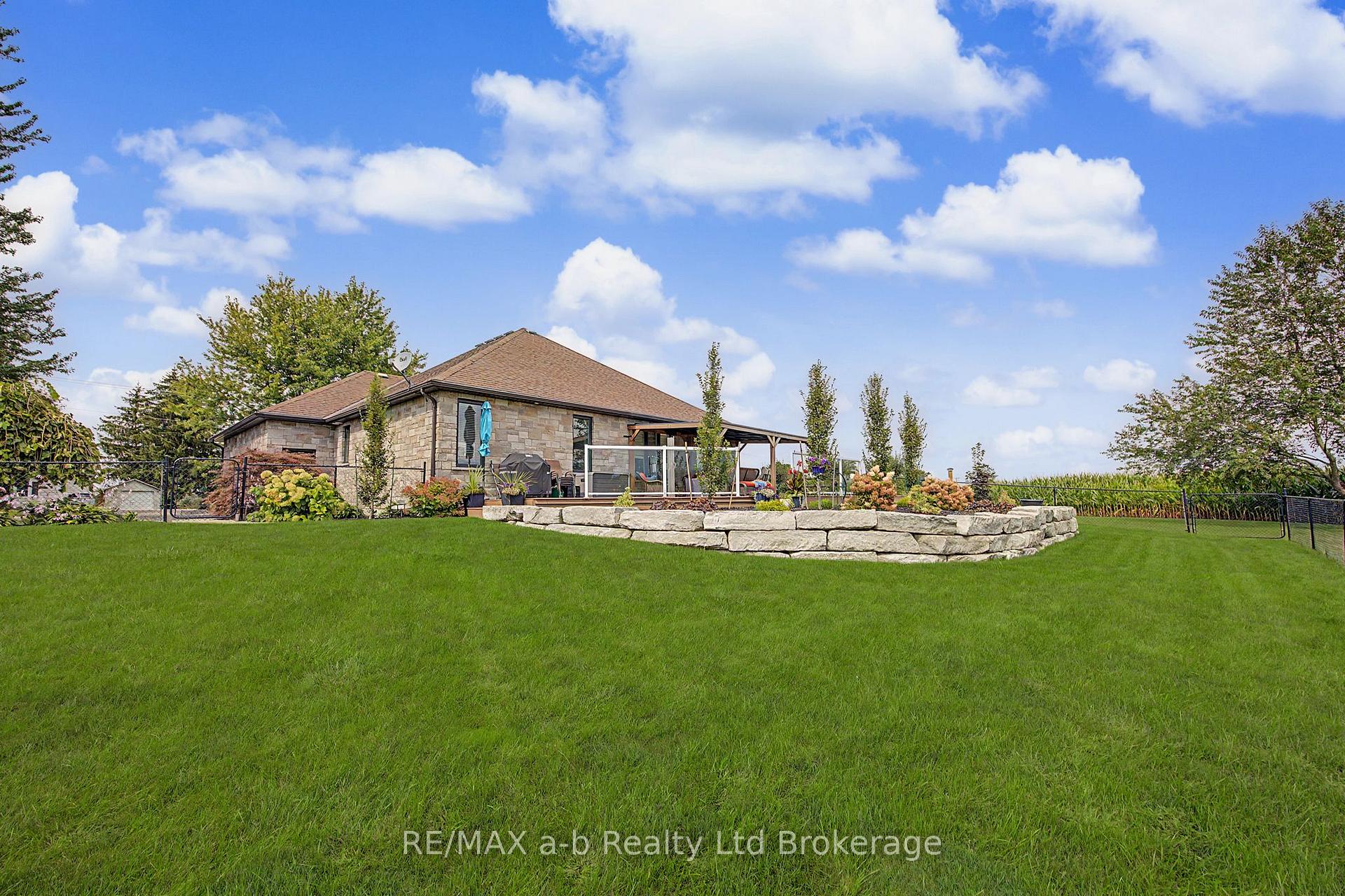Photo 11 of 102 Goshen Road, Norfolk, Rural Middleton — HOMEH