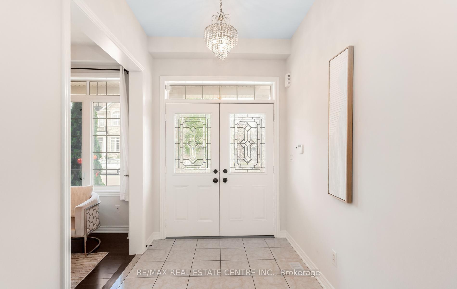 Photo 4 of 4640 Erwin Road, Burlington, Alton — HOMEH