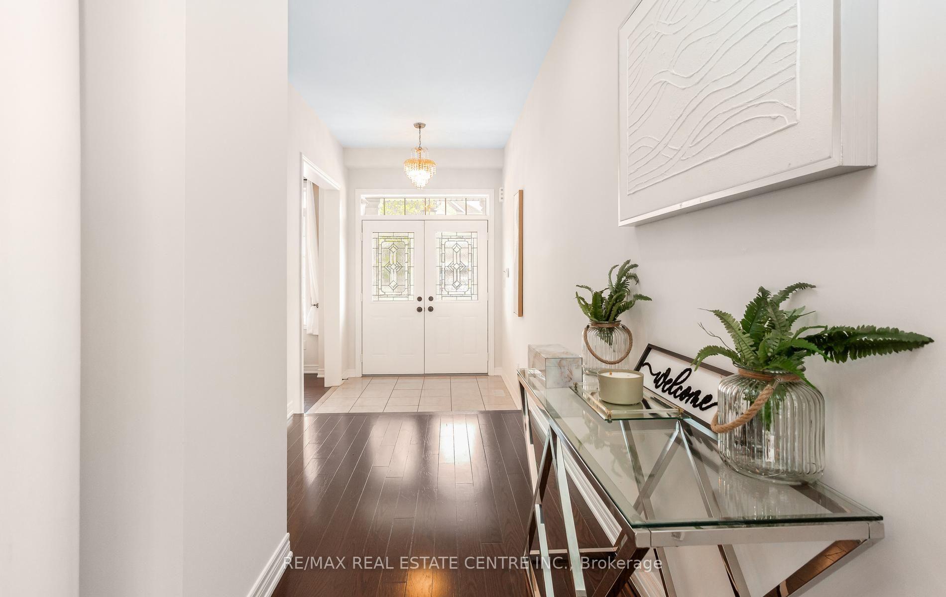 Photo 8 of 4640 Erwin Road, Burlington, Alton — HOMEH