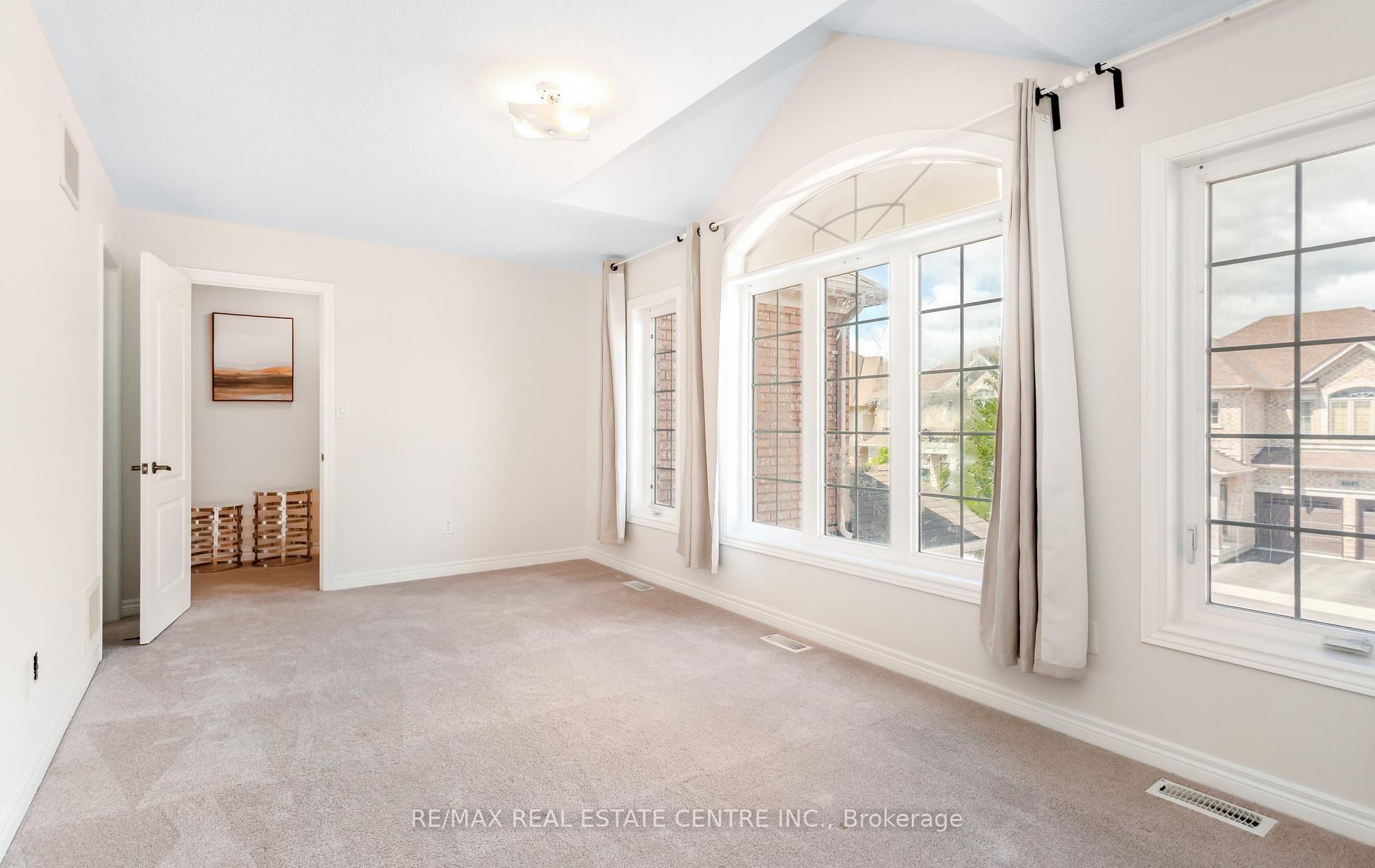 Photo 30 of 4640 Erwin Road, Burlington, Alton — HOMEH