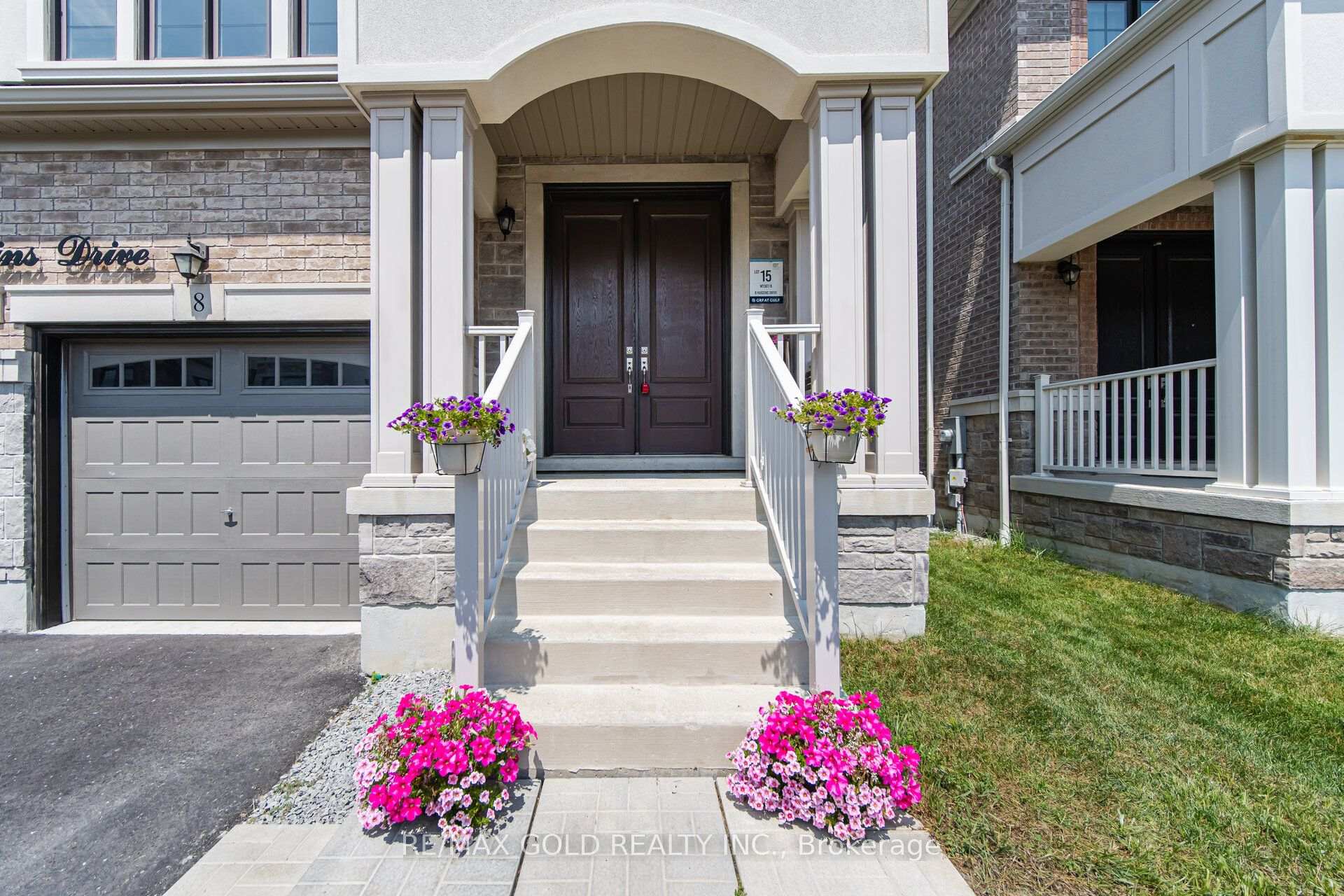 Photo 3 of 8 Huggins Drive, Whitby, Rural Whitby — HOMEH
