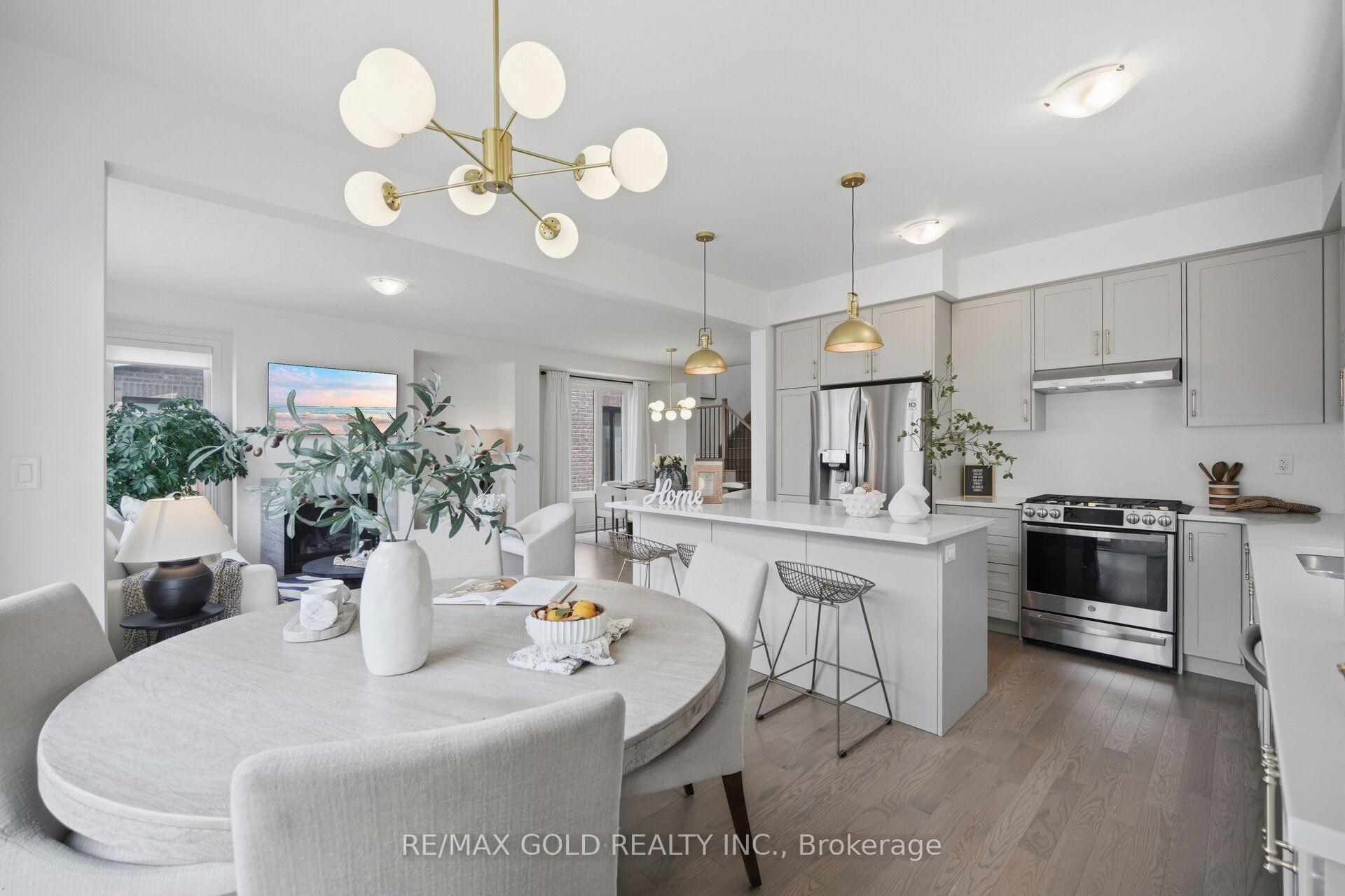 Photo 13 of 8 Huggins Drive, Whitby, Rural Whitby — HOMEH