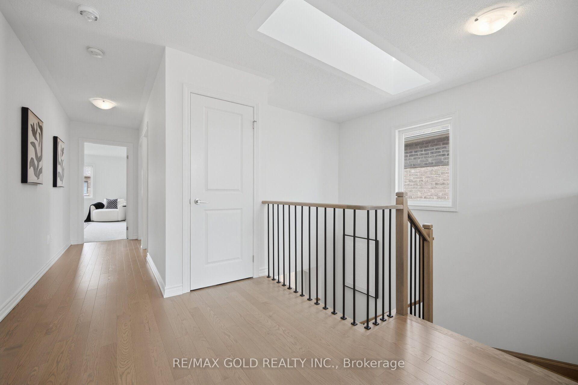 Photo 24 of 8 Huggins Drive, Whitby, Rural Whitby — HOMEH