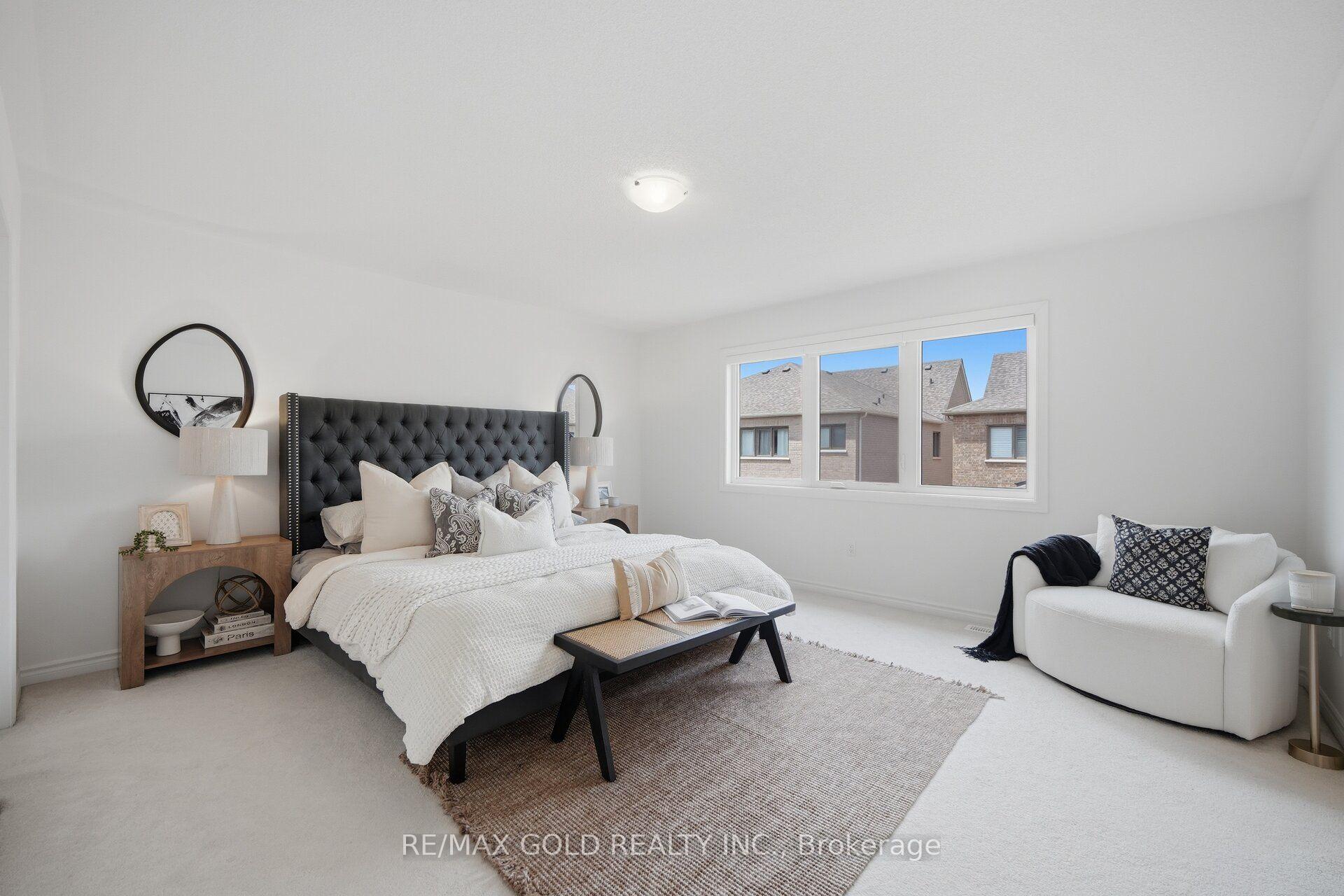 Photo 26 of 8 Huggins Drive, Whitby, Rural Whitby — HOMEH