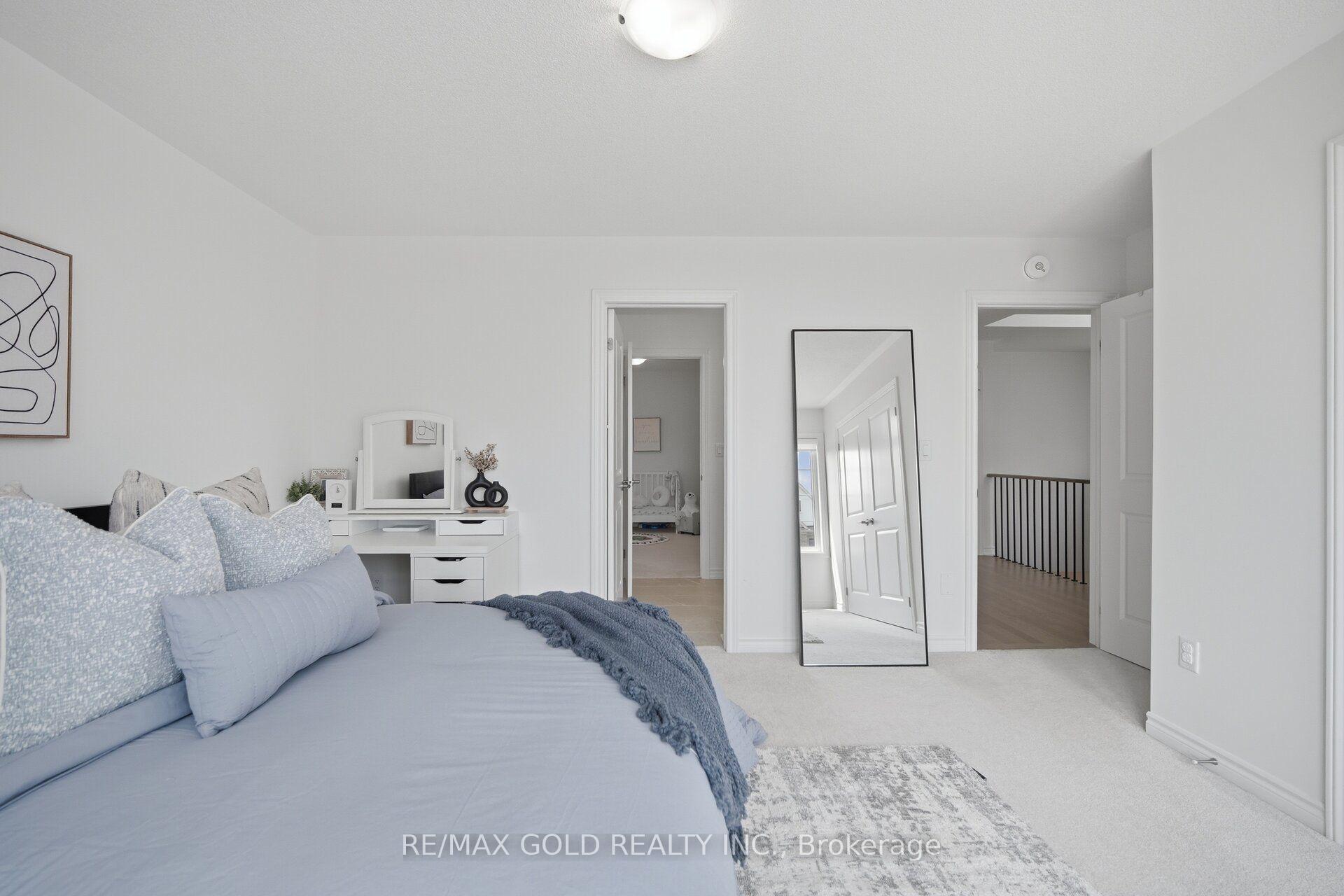 Photo 33 of 8 Huggins Drive, Whitby, Rural Whitby — HOMEH