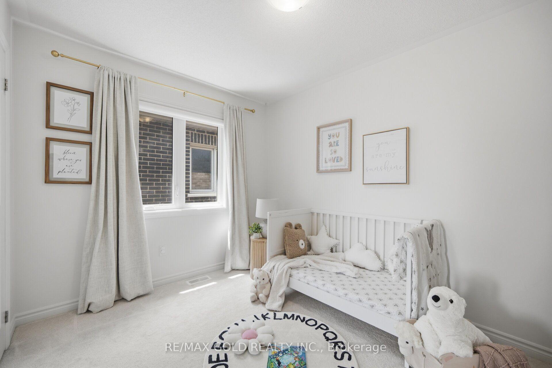 Photo 37 of 8 Huggins Drive, Whitby, Rural Whitby — HOMEH