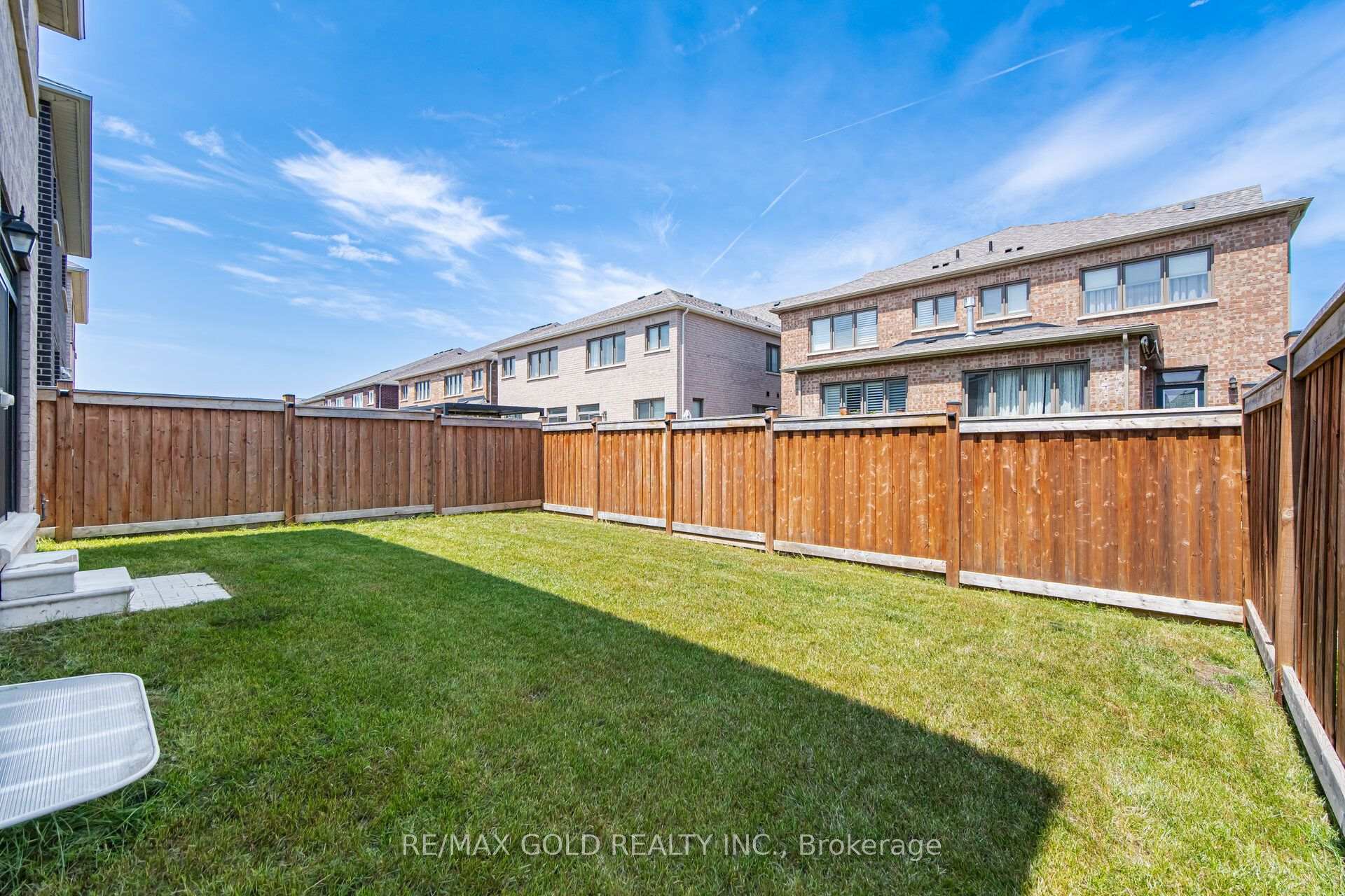 Photo 47 of 8 Huggins Drive, Whitby, Rural Whitby — HOMEH