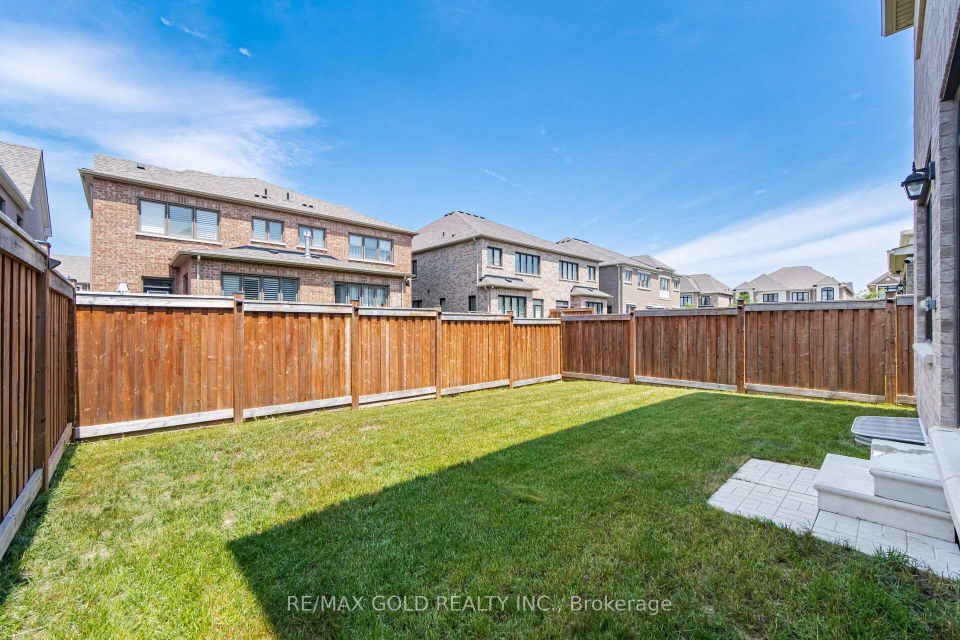Photo 48 of 8 Huggins Drive, Whitby, Rural Whitby — HOMEH