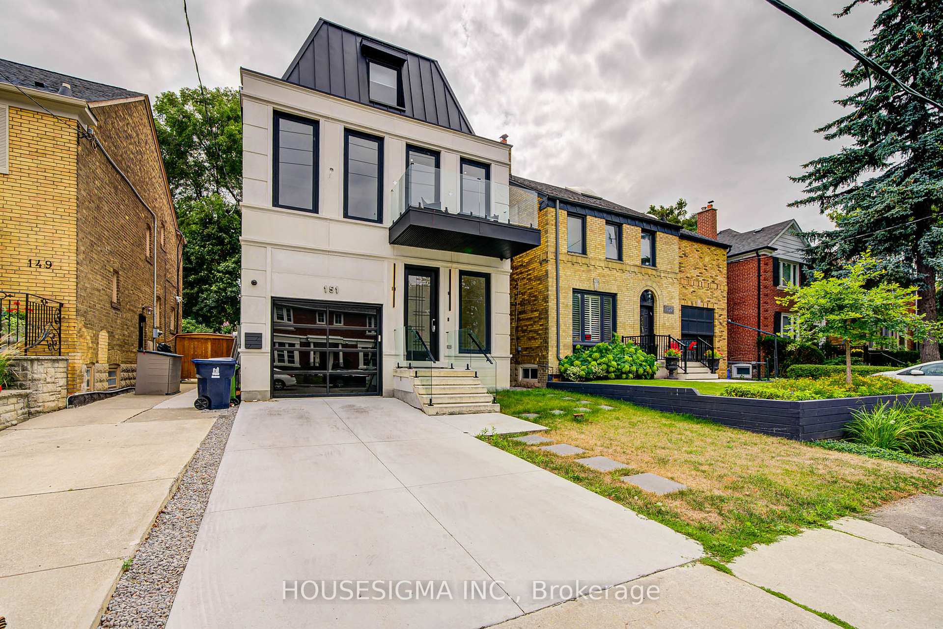 Photo of 151 Dewbourne Avenue