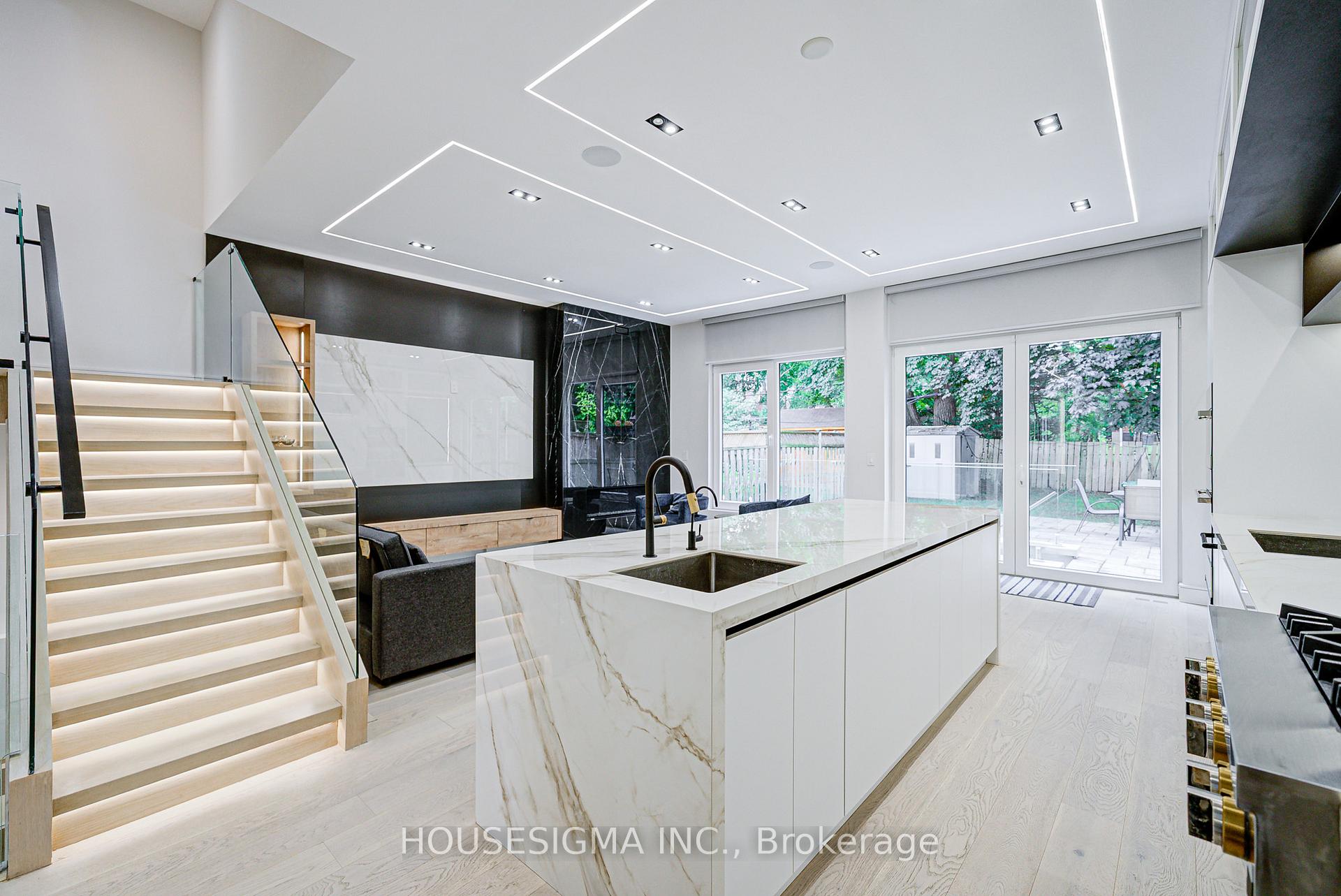 Photo 7 of 151 Dewbourne Avenue, Toronto, Humewood-Cedarvale — HOMEH