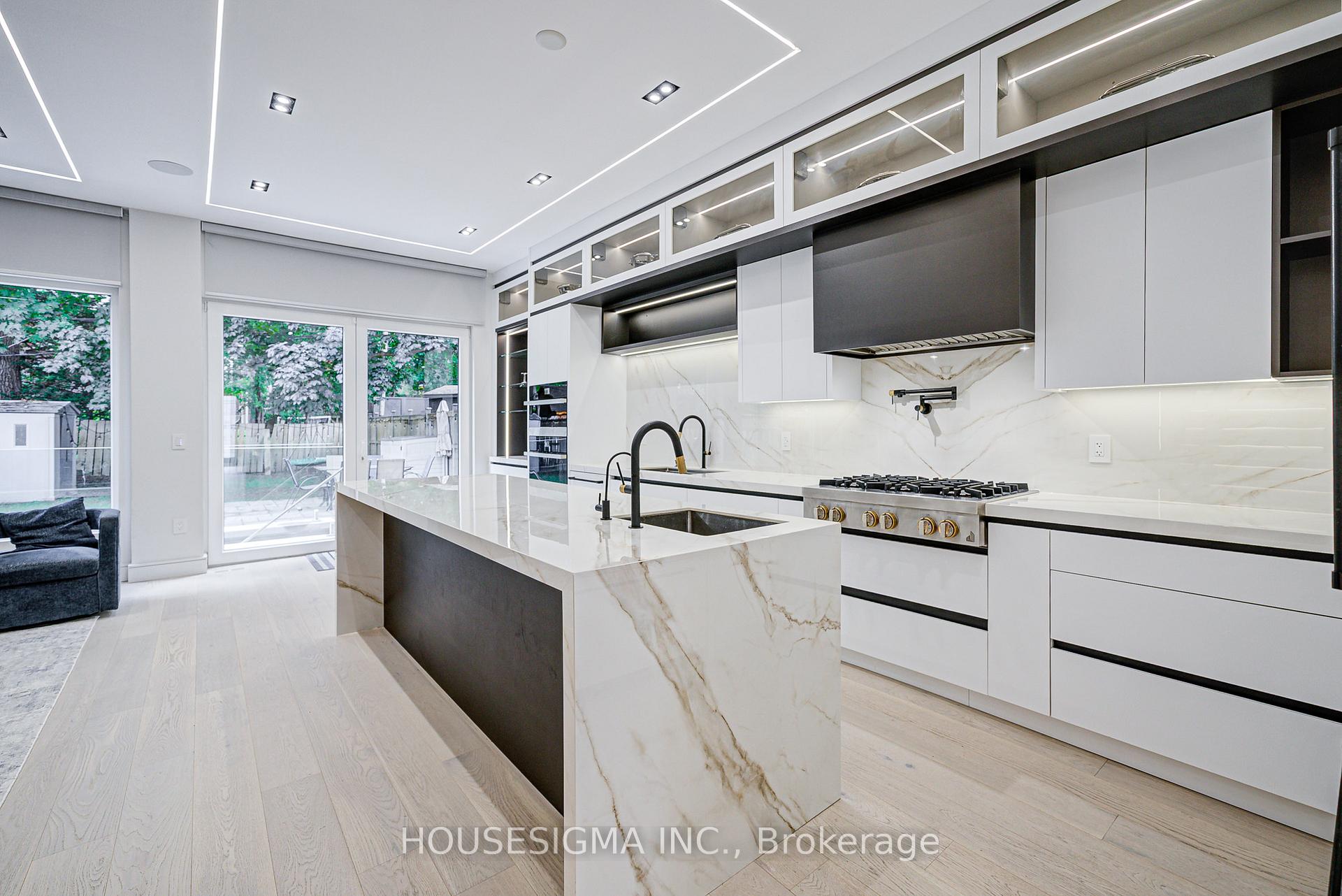 Photo 8 of 151 Dewbourne Avenue, Toronto, Humewood-Cedarvale — HOMEH
