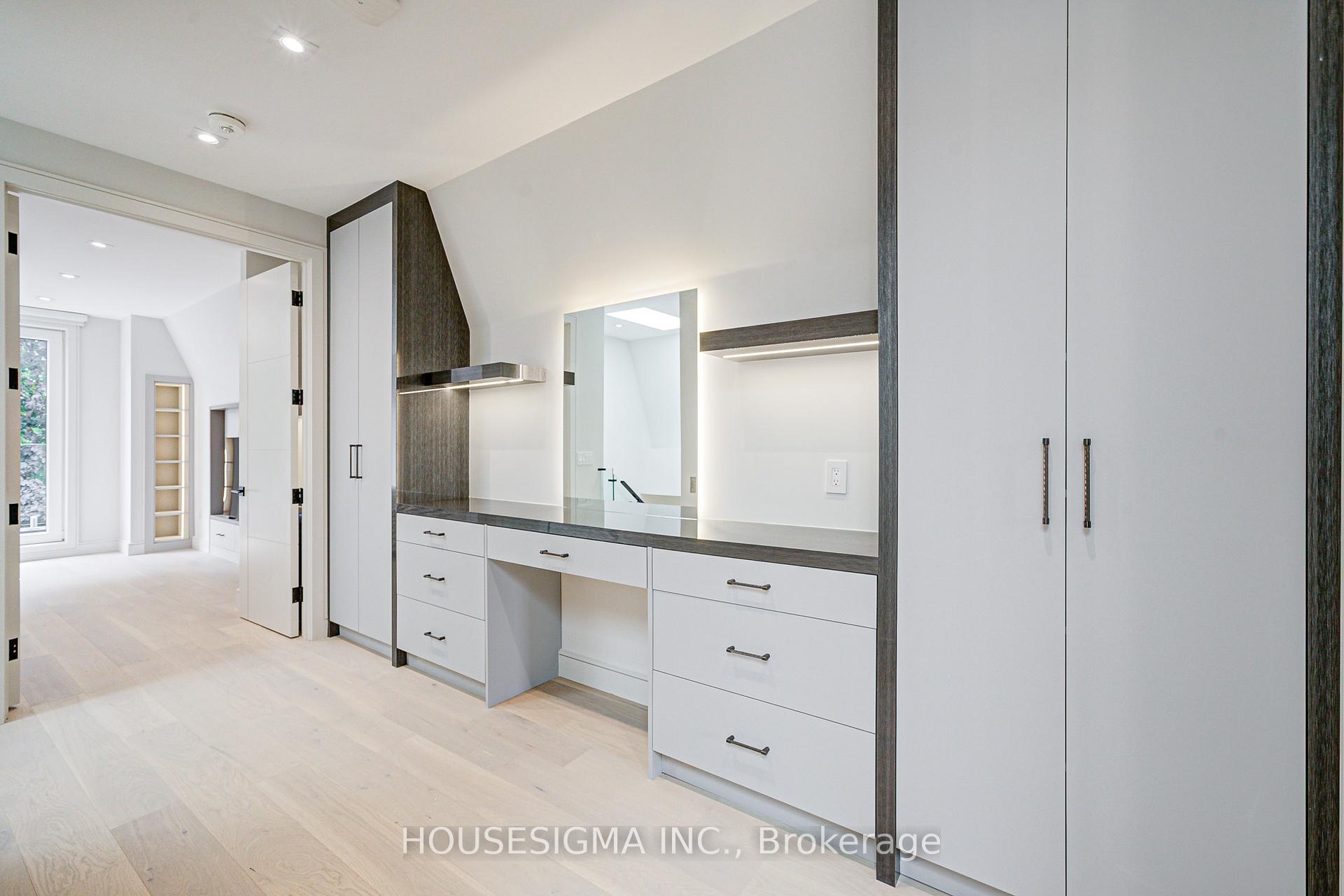 Photo 16 of 151 Dewbourne Avenue, Toronto, Humewood-Cedarvale — HOMEH