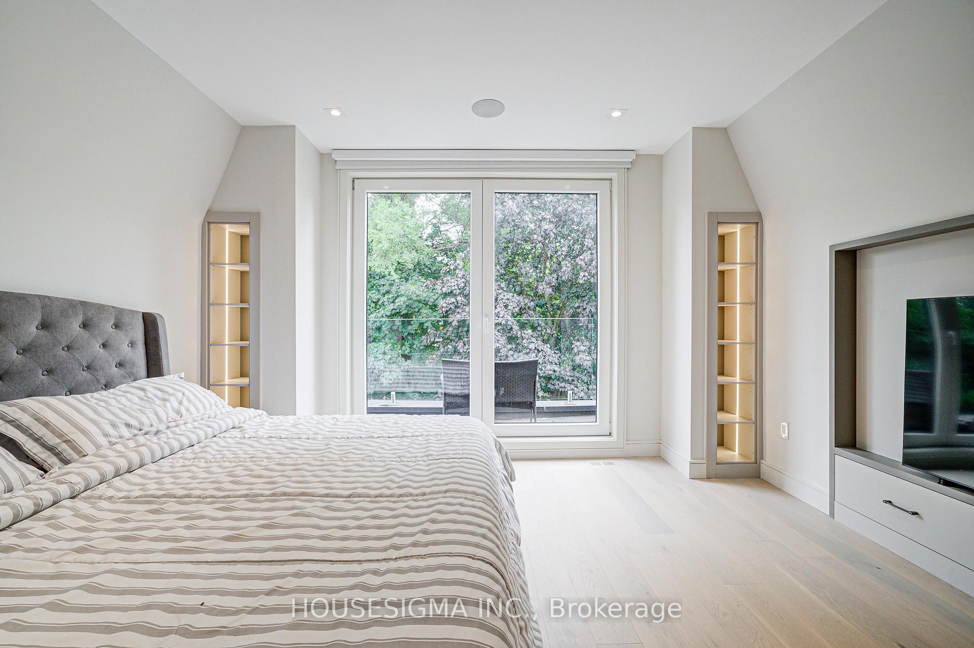 Photo 17 of 151 Dewbourne Avenue, Toronto, Humewood-Cedarvale — HOMEH