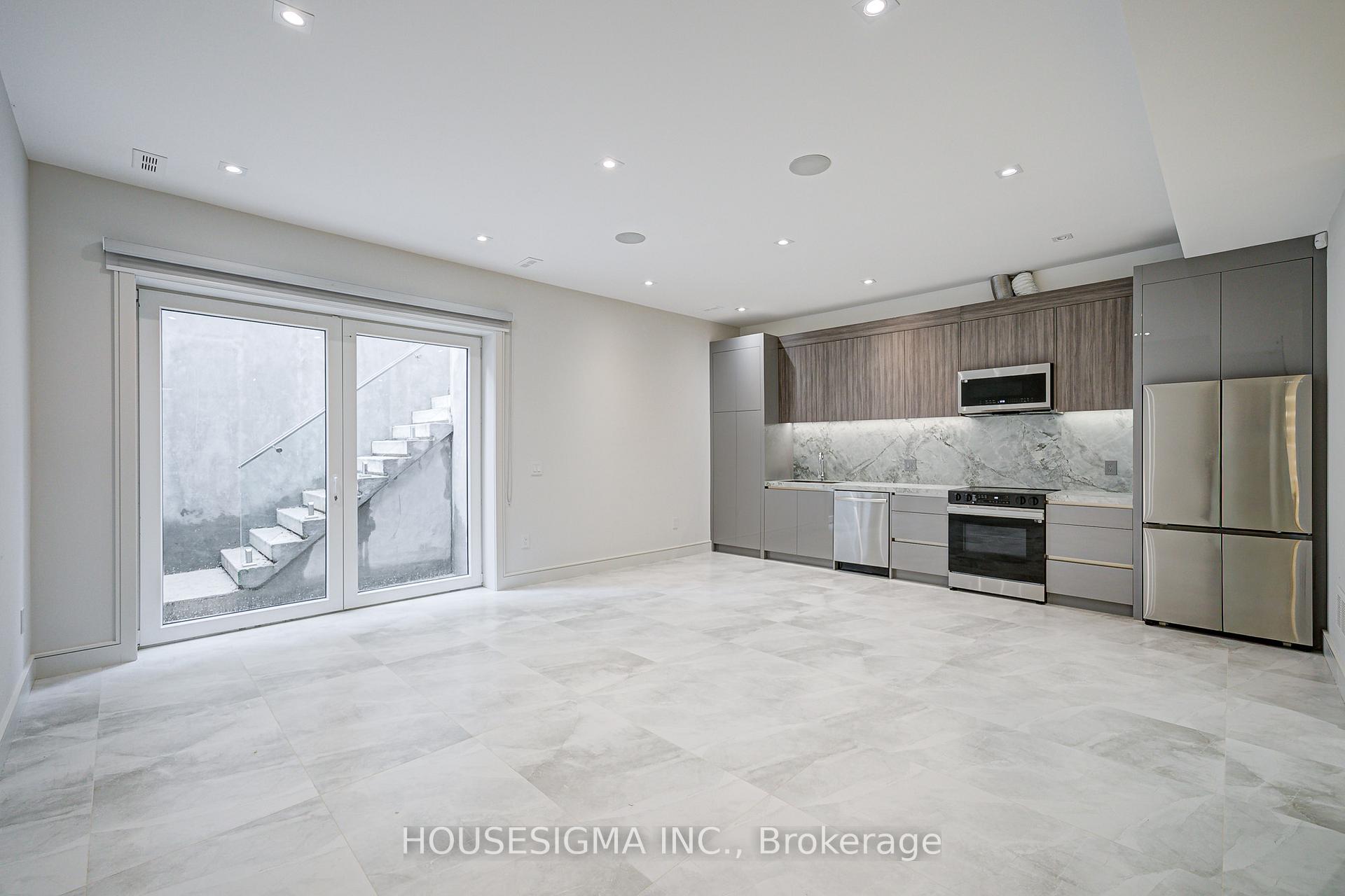 Photo 19 of 151 Dewbourne Avenue, Toronto, Humewood-Cedarvale — HOMEH