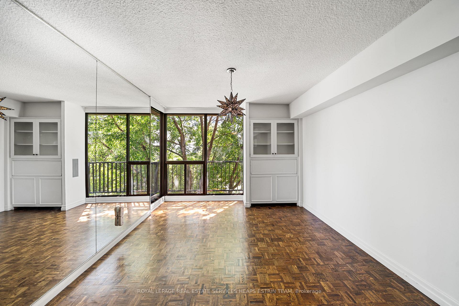 Photo 11 of Unit #411, 33 Harbour Square, Toronto, Waterfront Communities — HOMEH