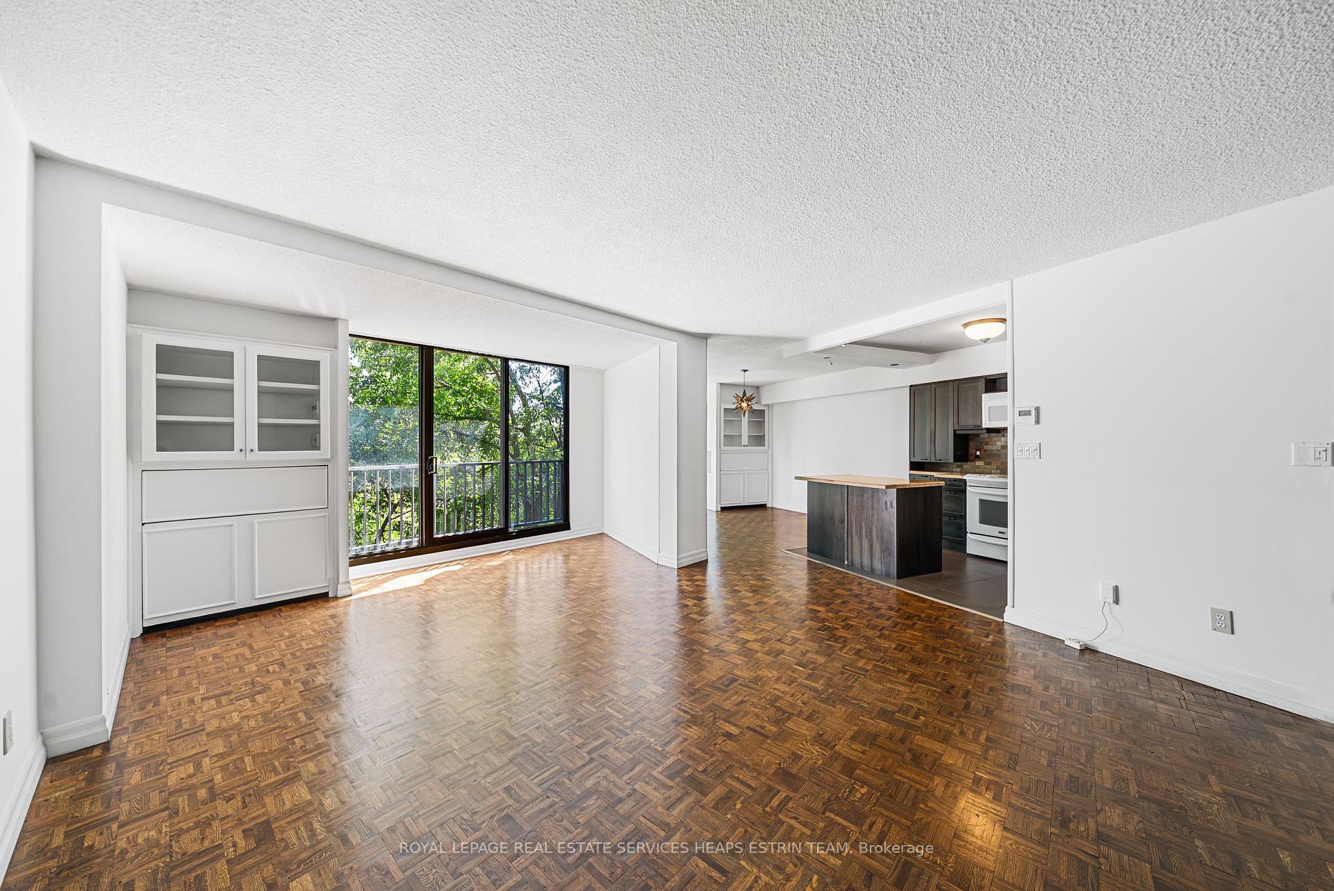 Photo 12 of Unit #411, 33 Harbour Square, Toronto, Waterfront Communities — HOMEH