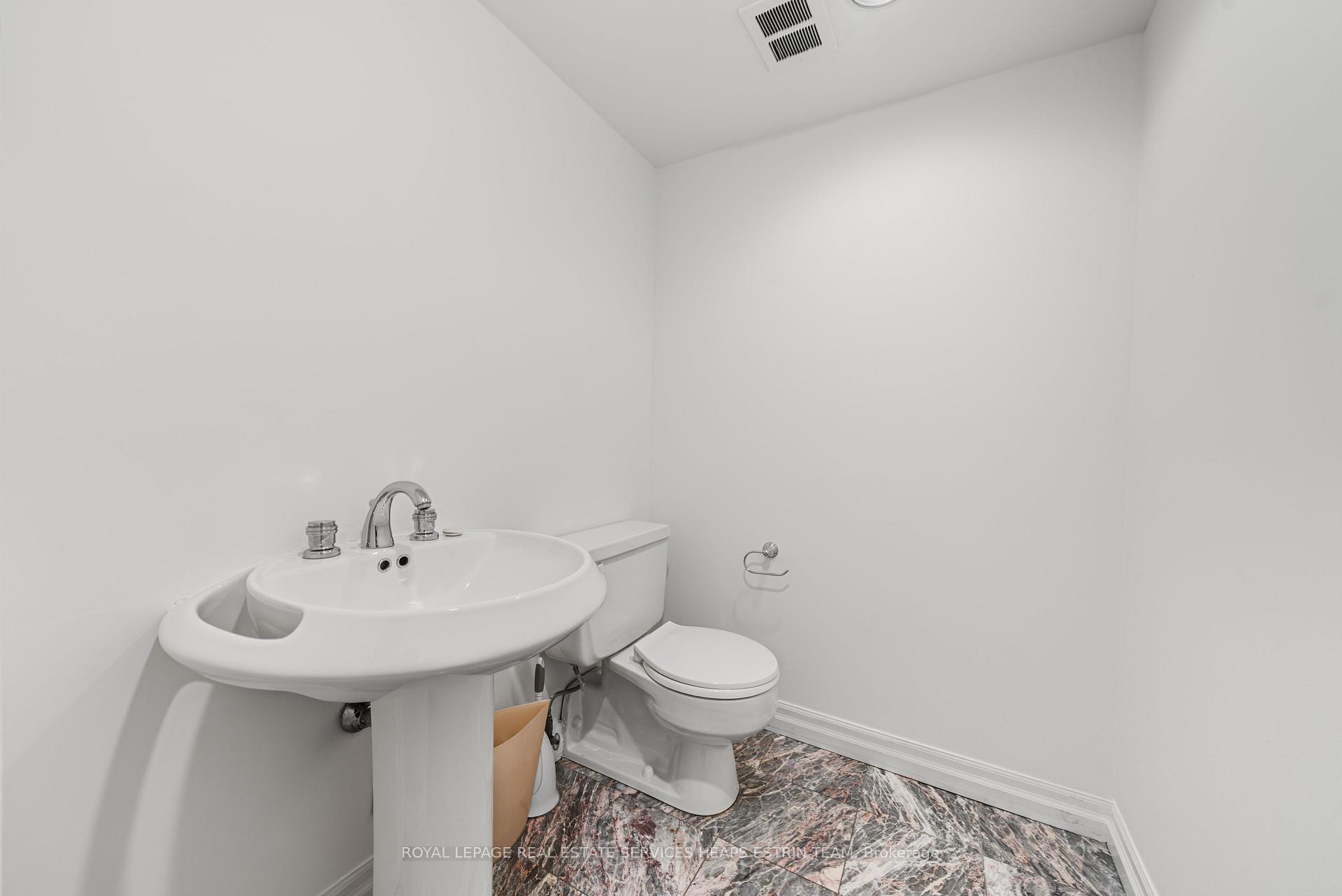 Photo 15 of Unit #411, 33 Harbour Square, Toronto, Waterfront Communities — HOMEH