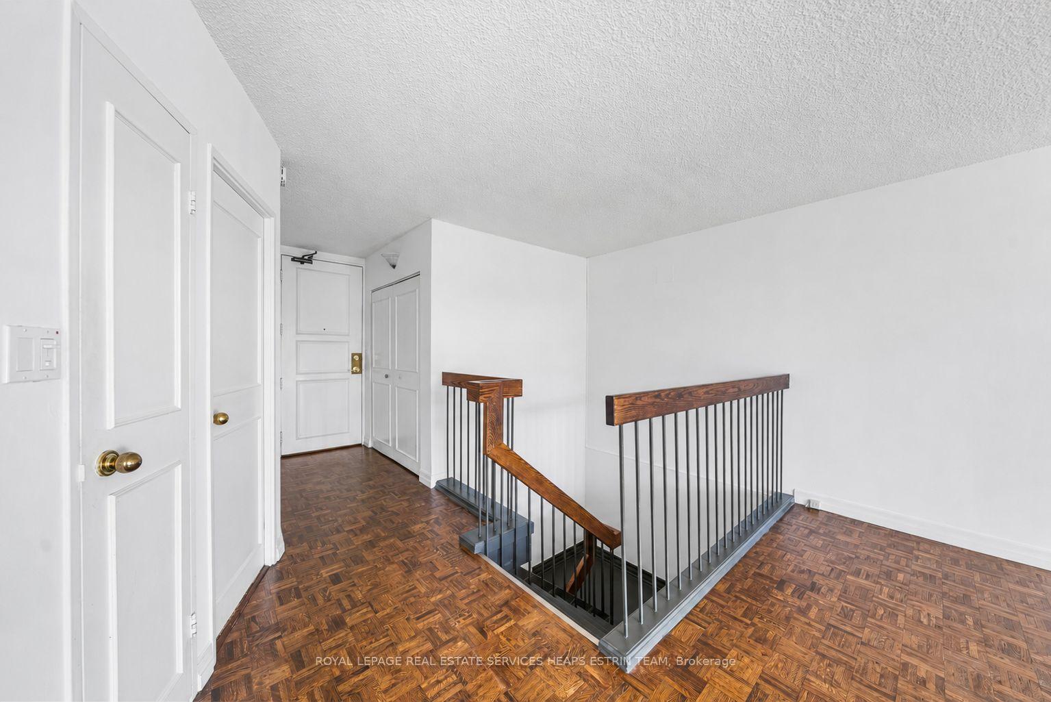 Photo 17 of Unit #411, 33 Harbour Square, Toronto, Waterfront Communities — HOMEH