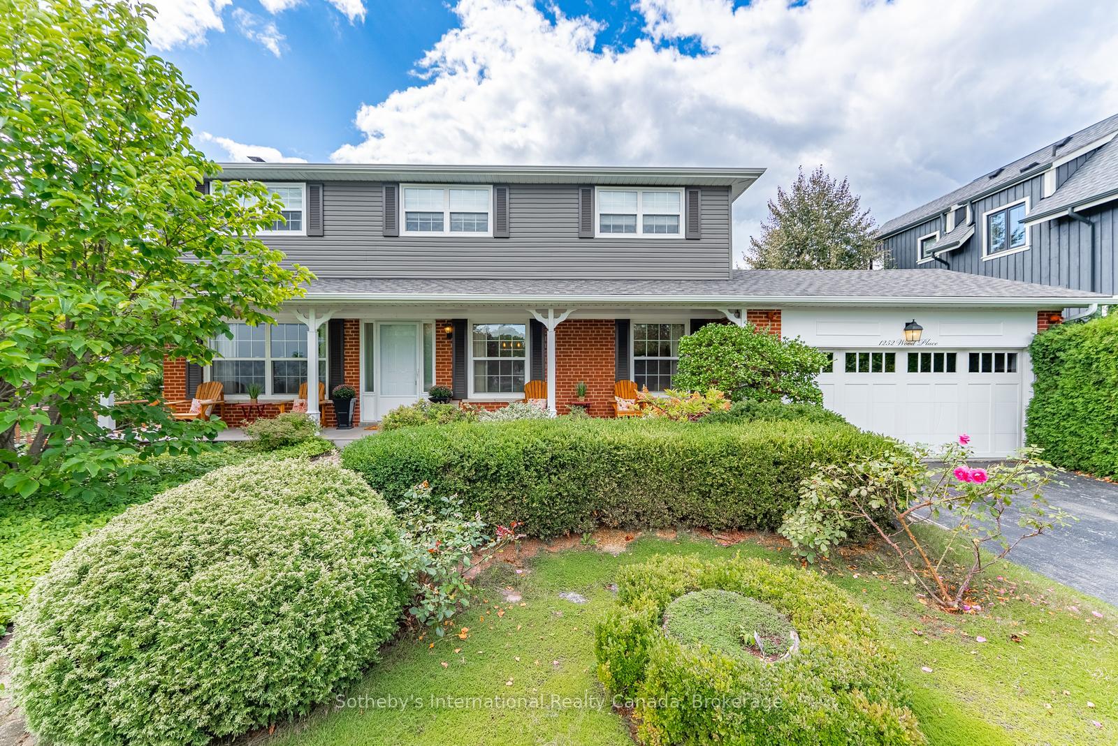 Photo 2 of 1252 Wood Place, Oakville, West — HOMEH