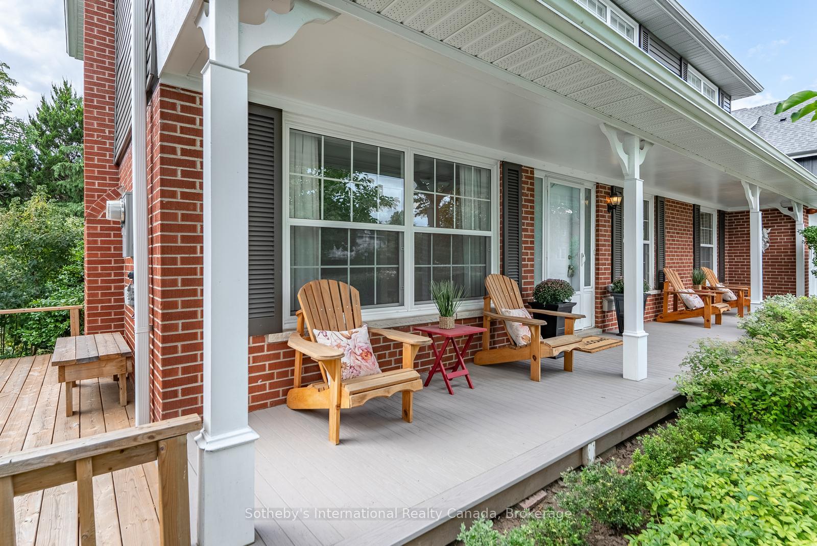 Photo 7 of 1252 Wood Place, Oakville, West — HOMEH