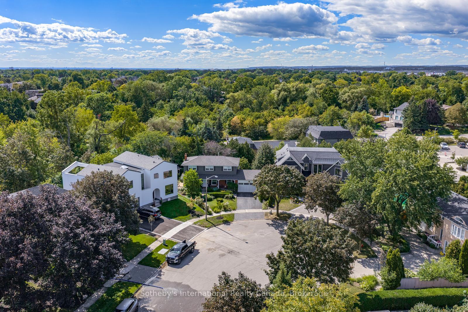 Photo 8 of 1252 Wood Place, Oakville, West — HOMEH