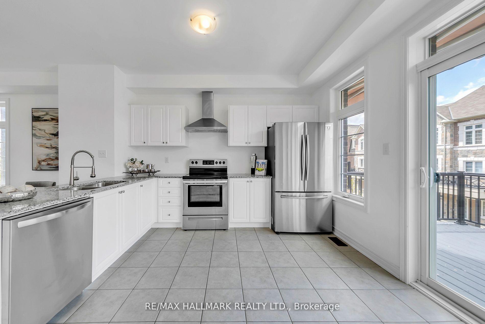 Photo 11 of 284 King Road, Richmond Hill, Oak Ridges — HOMEH