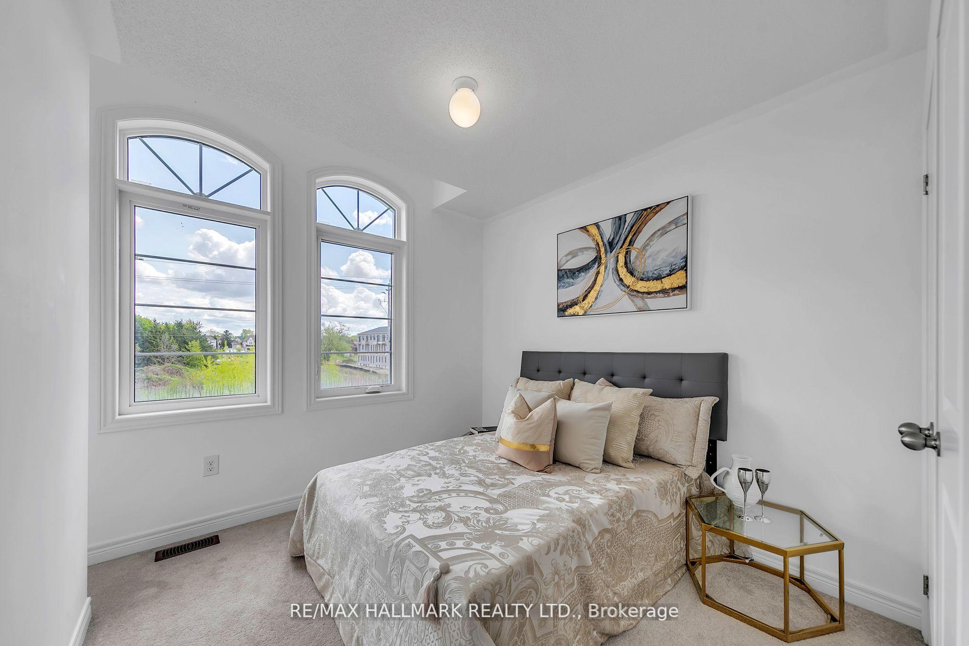 Photo 24 of 284 King Road, Richmond Hill, Oak Ridges — HOMEH