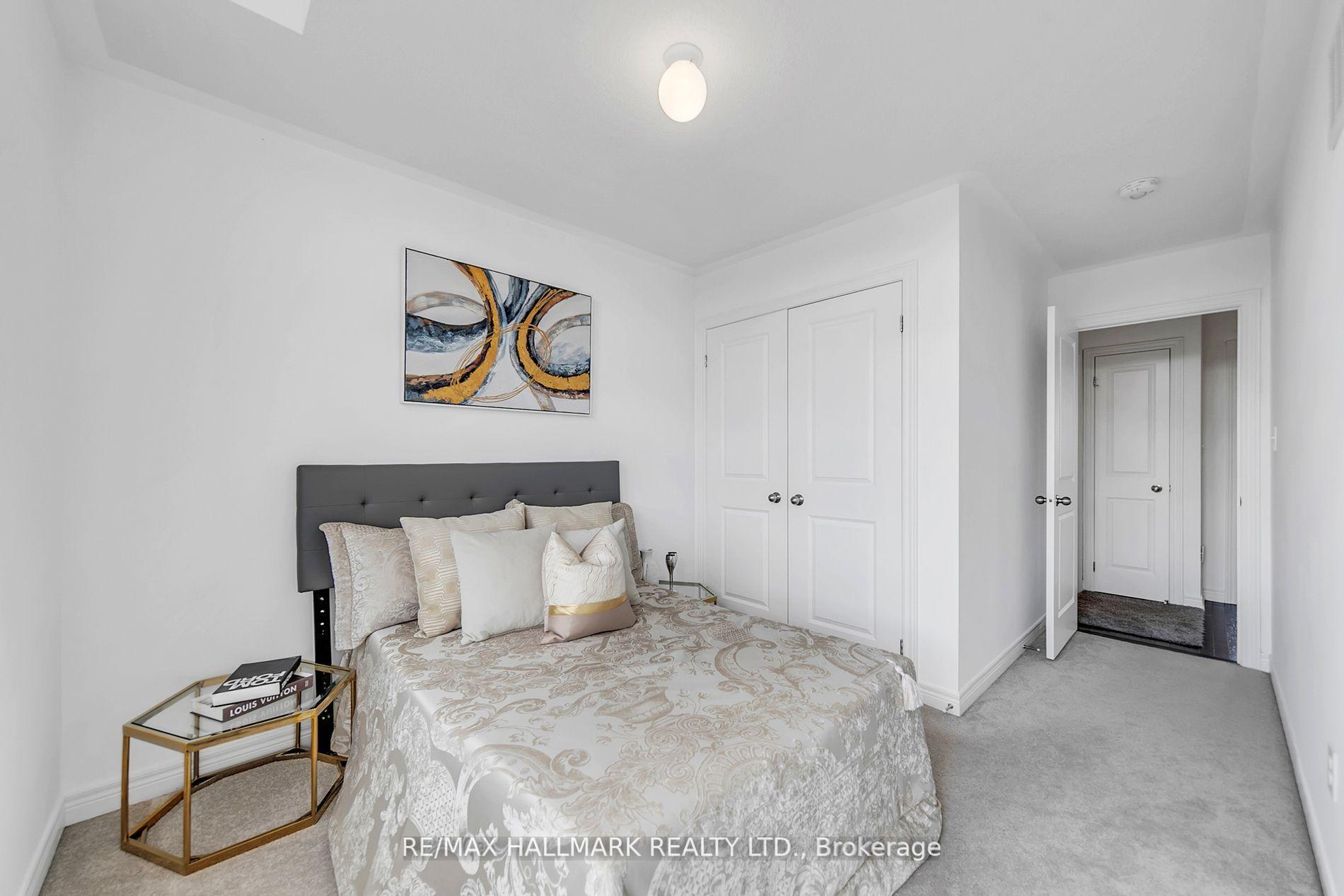 Photo 25 of 284 King Road, Richmond Hill, Oak Ridges — HOMEH