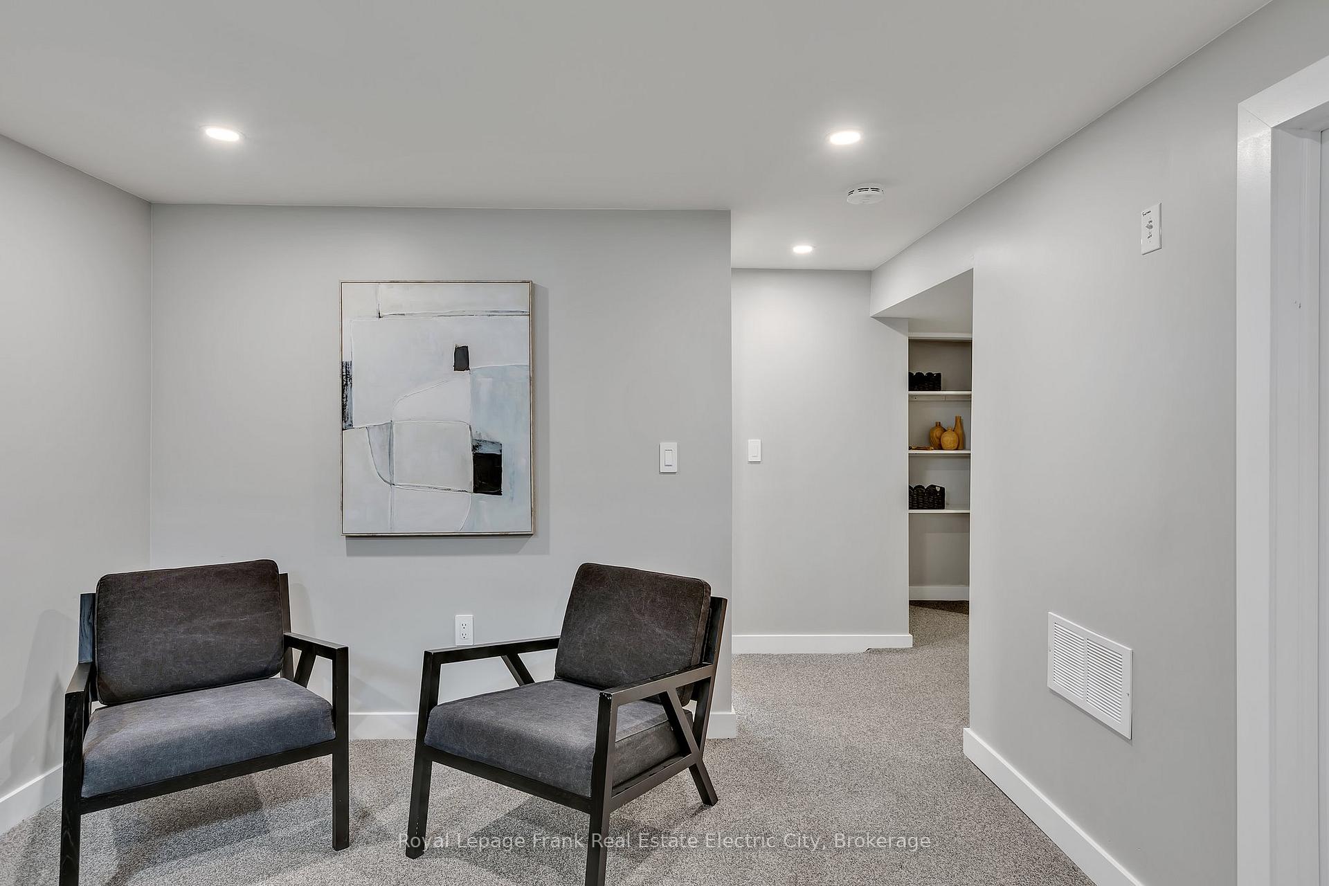 Photo 32 of 547 Rose Avenue, Peterborough, Otonabee Ward 1 — HOMEH