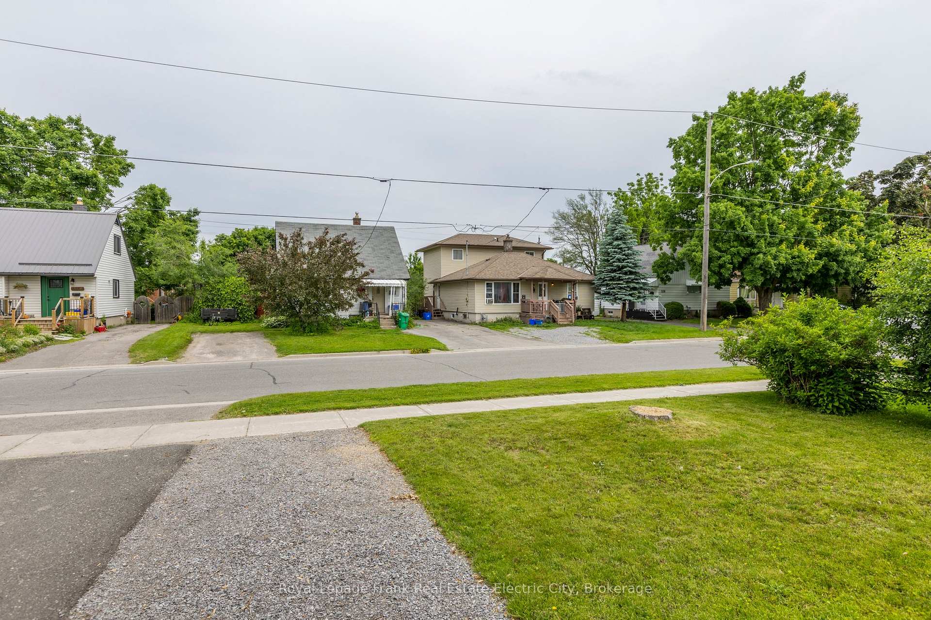 Photo 38 of 547 Rose Avenue, Peterborough, Otonabee Ward 1 — HOMEH