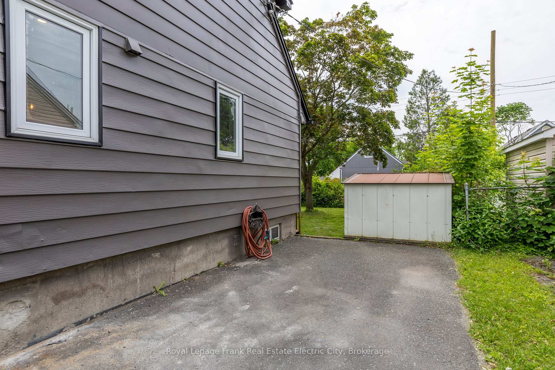 Photo 39 of 547 Rose Avenue, Peterborough, Otonabee Ward 1 — HOMEH